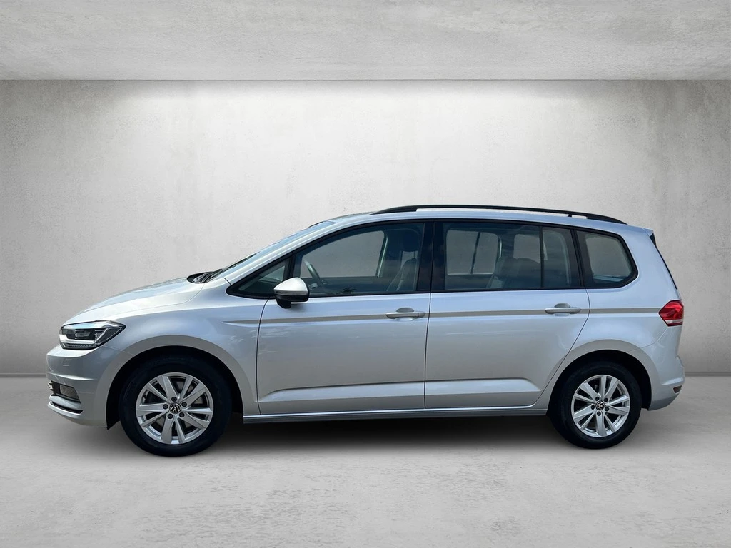 Volkswagen-Touran-image-1