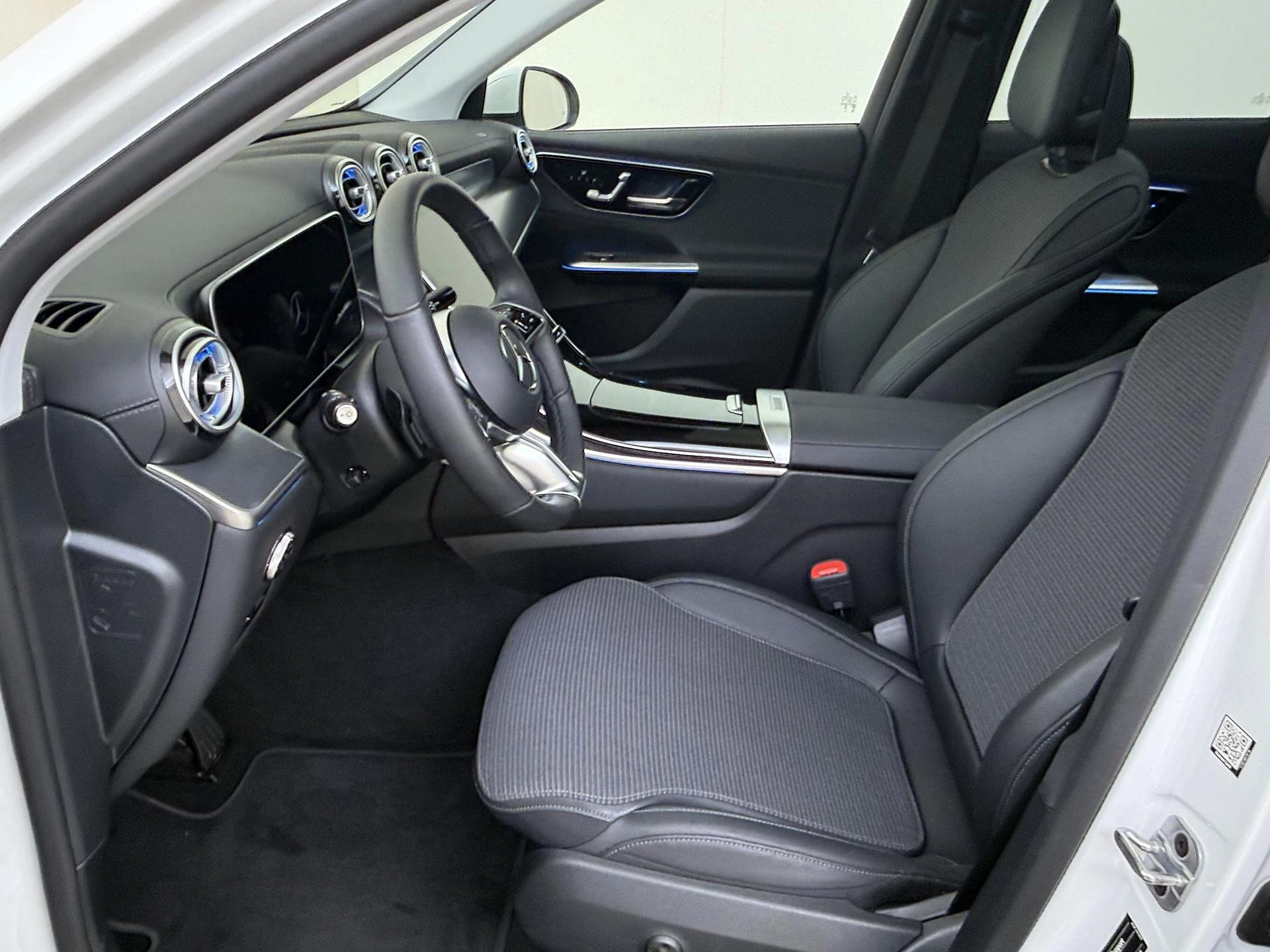 Mercedes-Benz GLC 300e 4MATIC Luxury Line