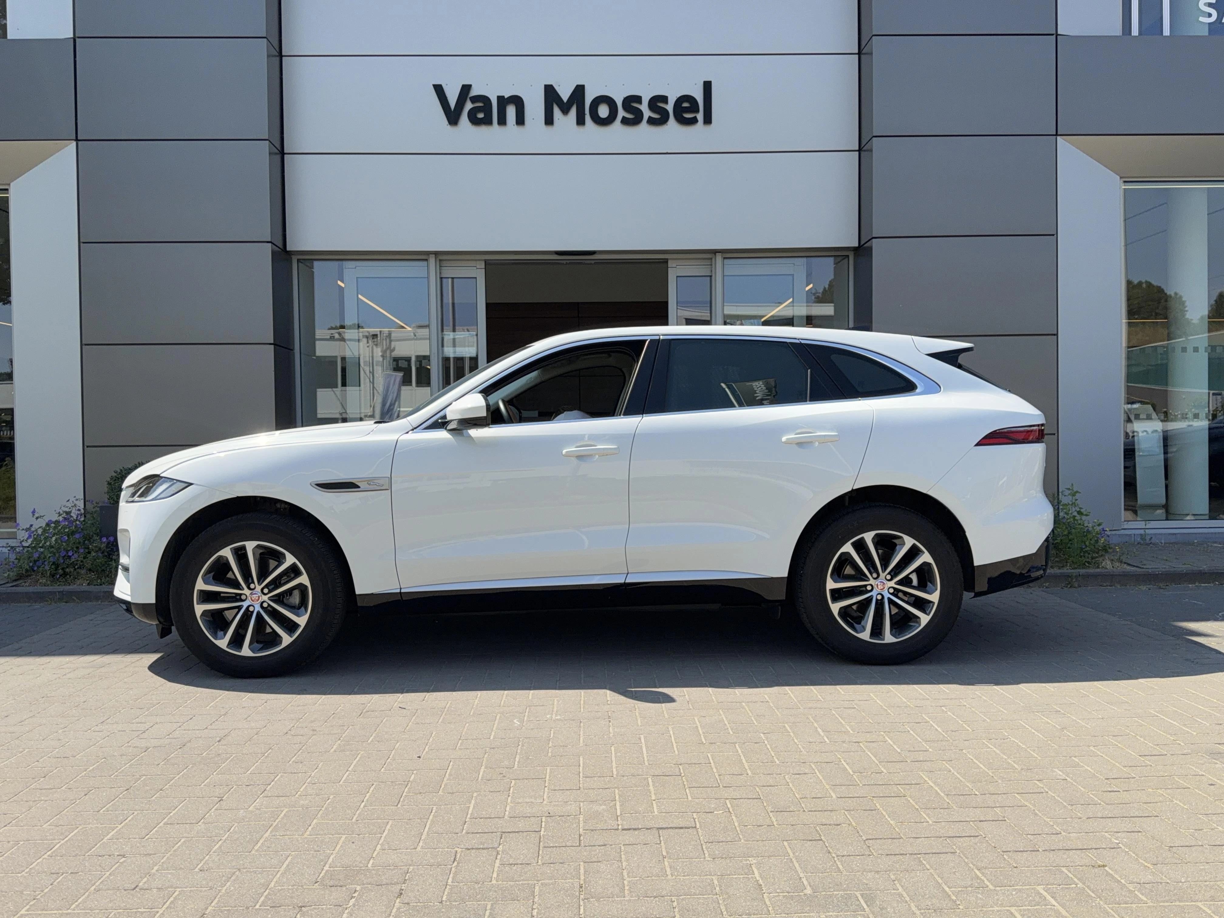 Jaguar F-PACE P250 SE AWD Auto. 22MY