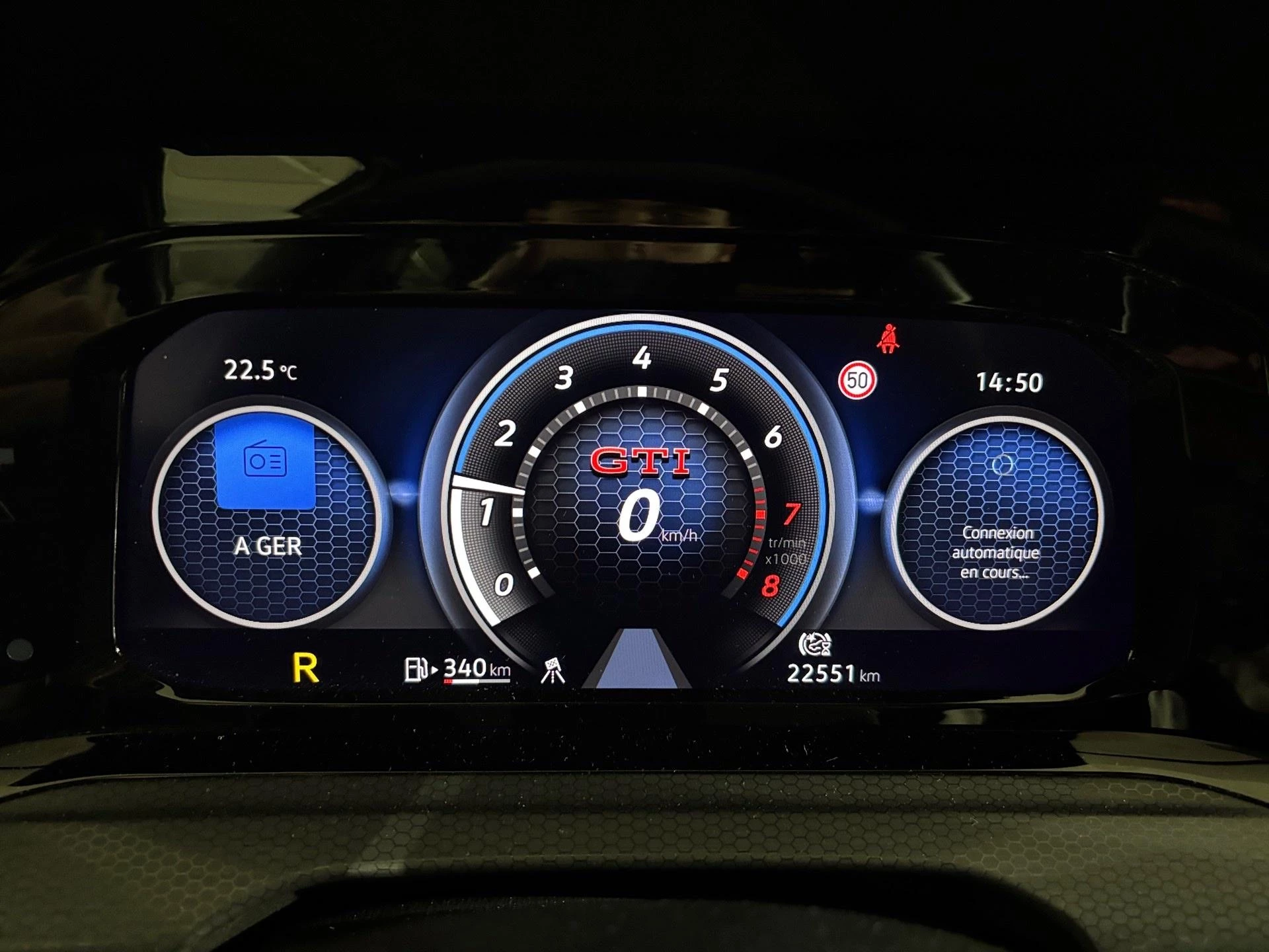 Volkswagen-Golf-image-2