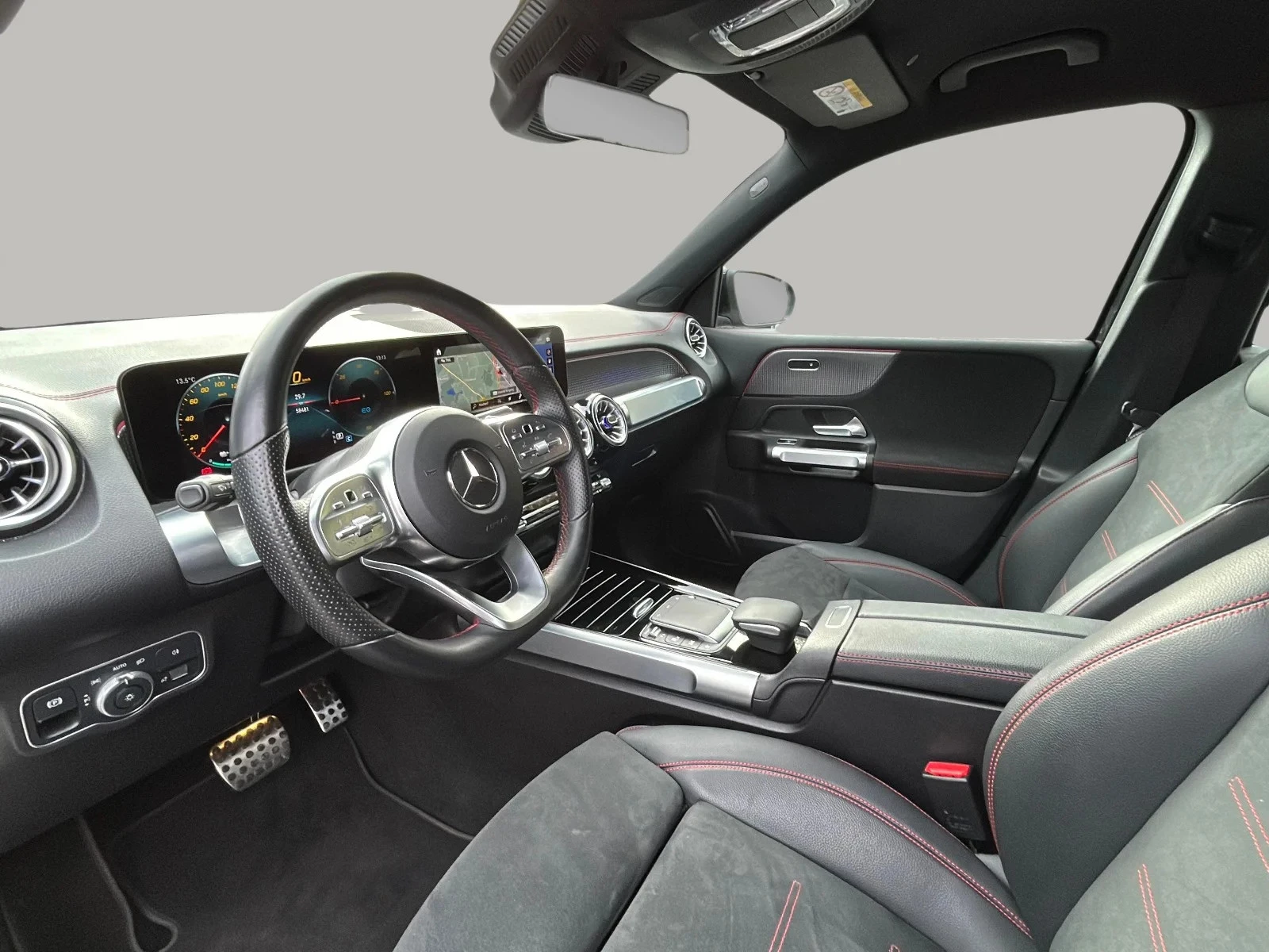 Mercedes-Benz-EQB-image-19