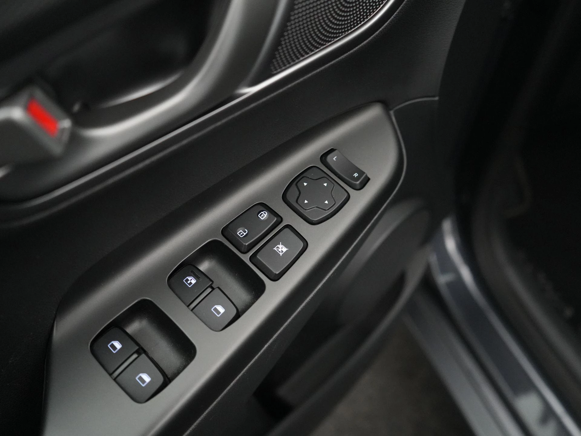 Hyundai-Kona-image-27