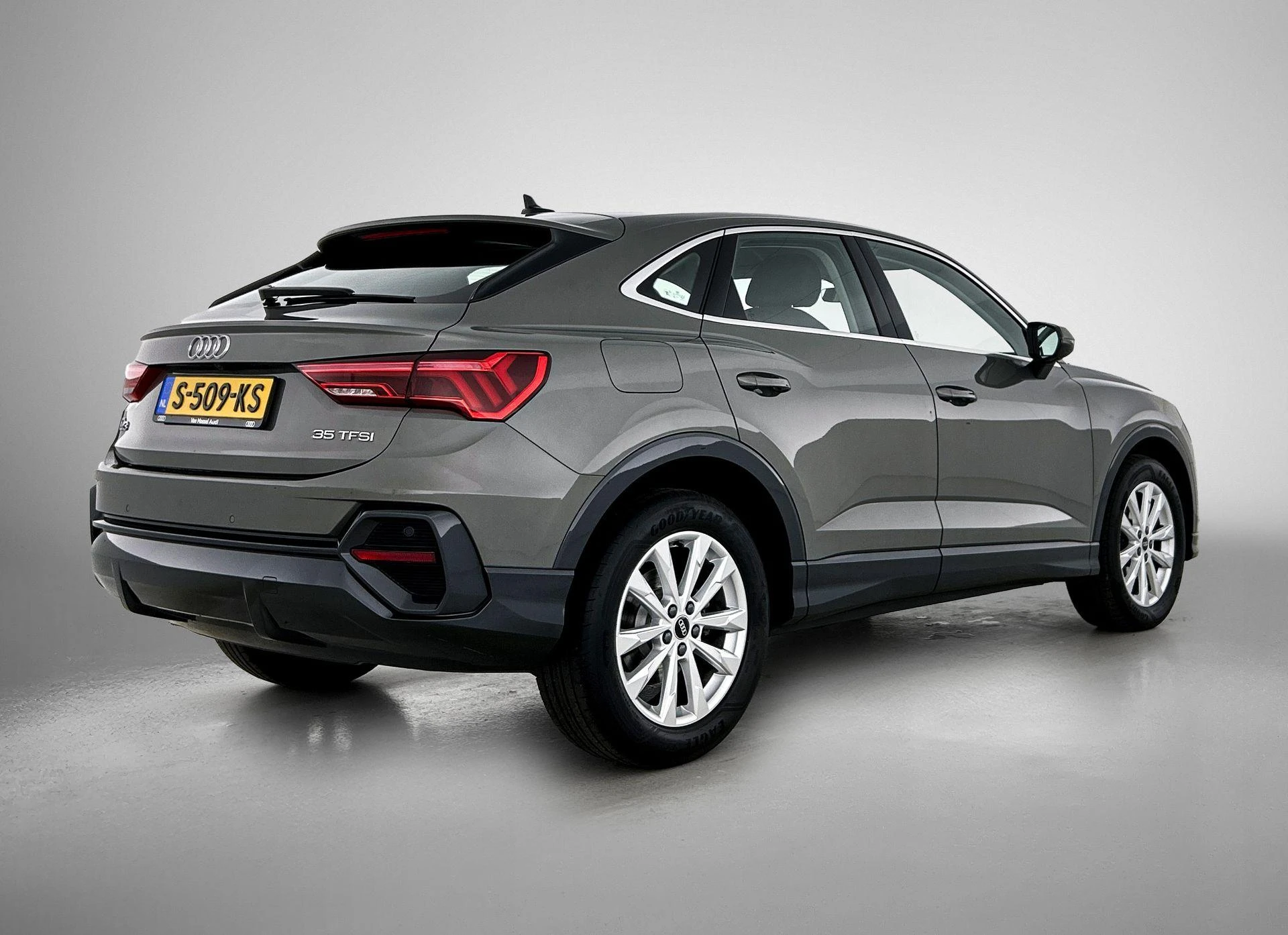 Audi-Q3-image-4