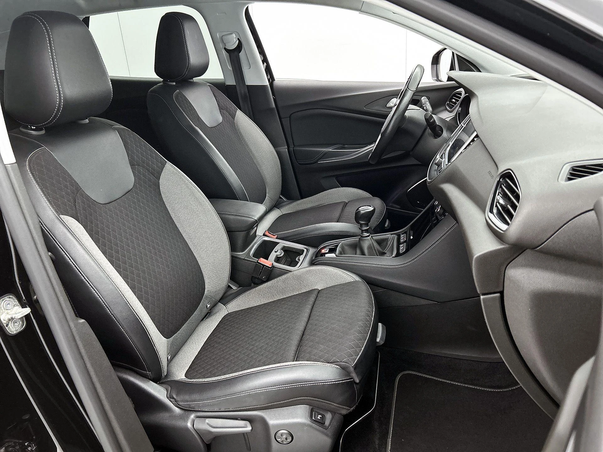 Opel-Grandland X-image-40