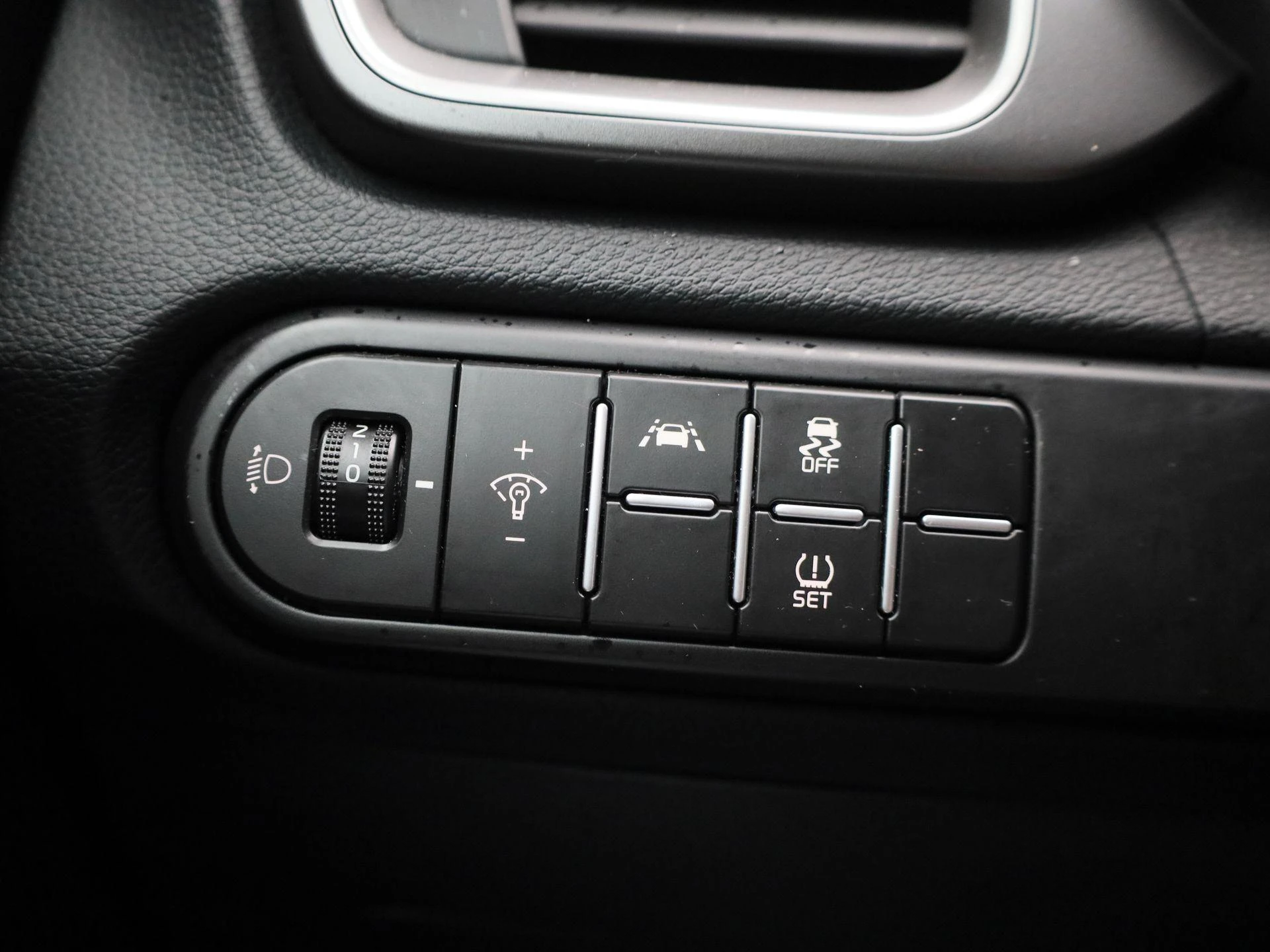 Kia-Ceed Sportswagon-image-22