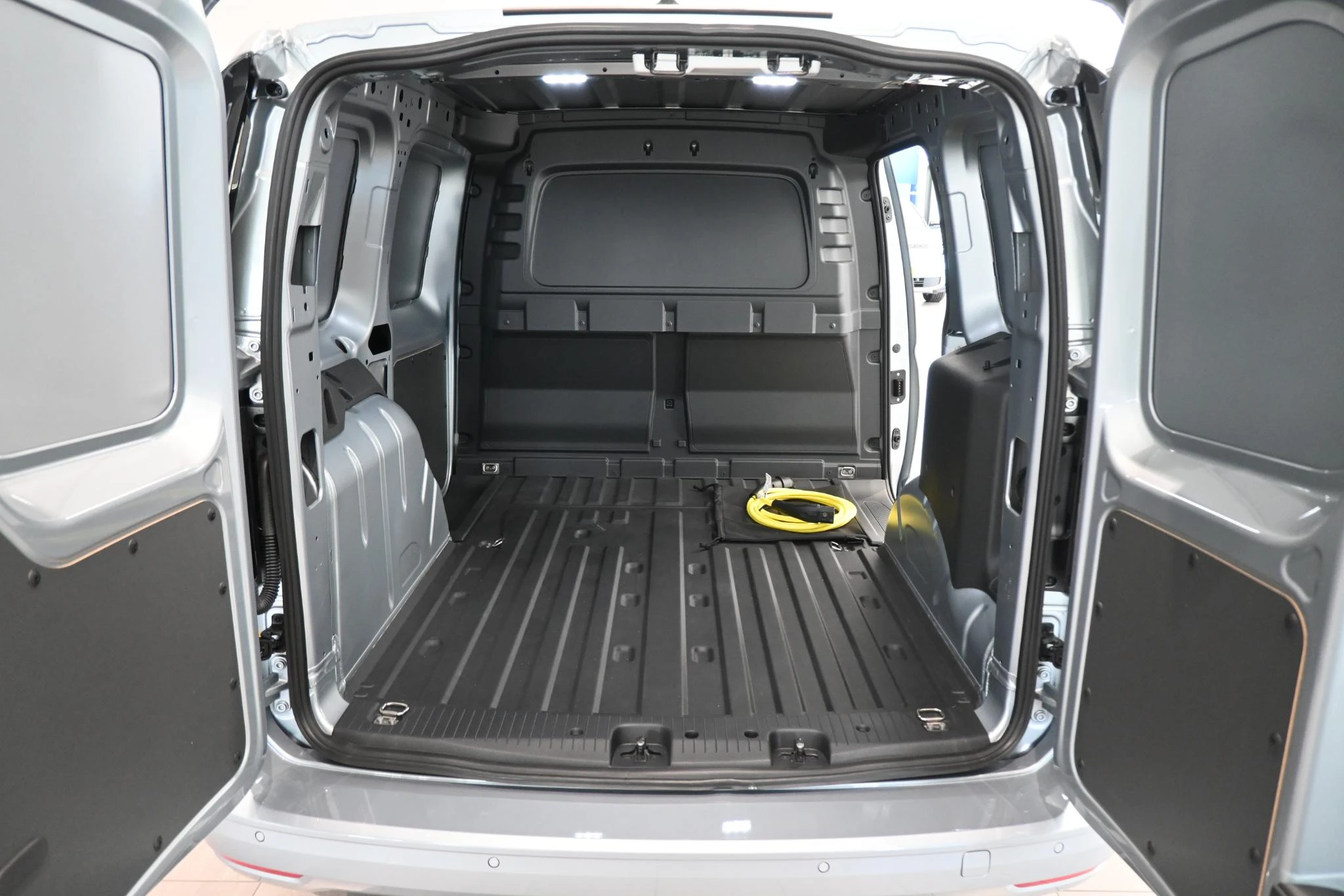 Ford-Transit Connect-image-5