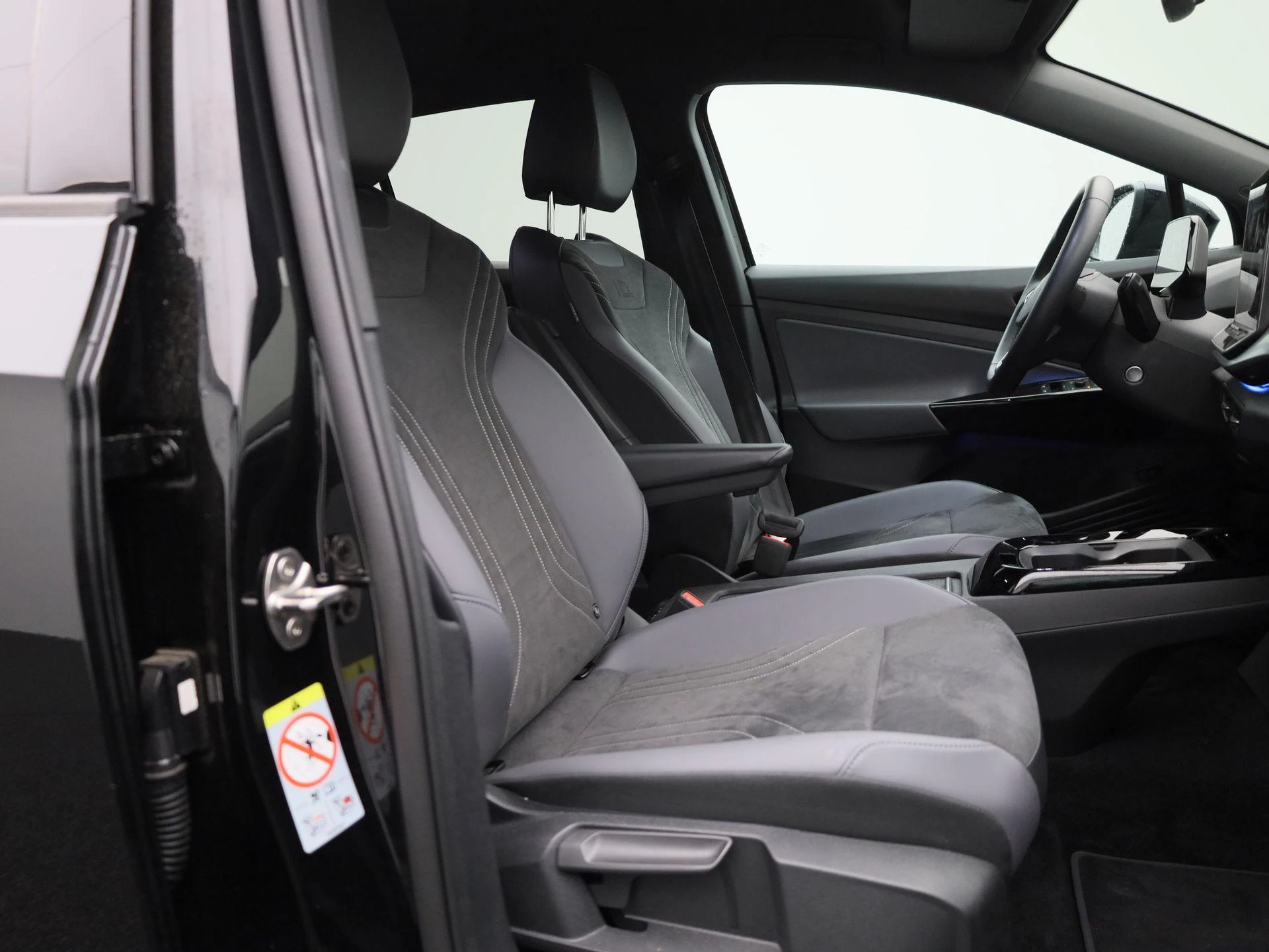 Volkswagen-ID.4-image-35