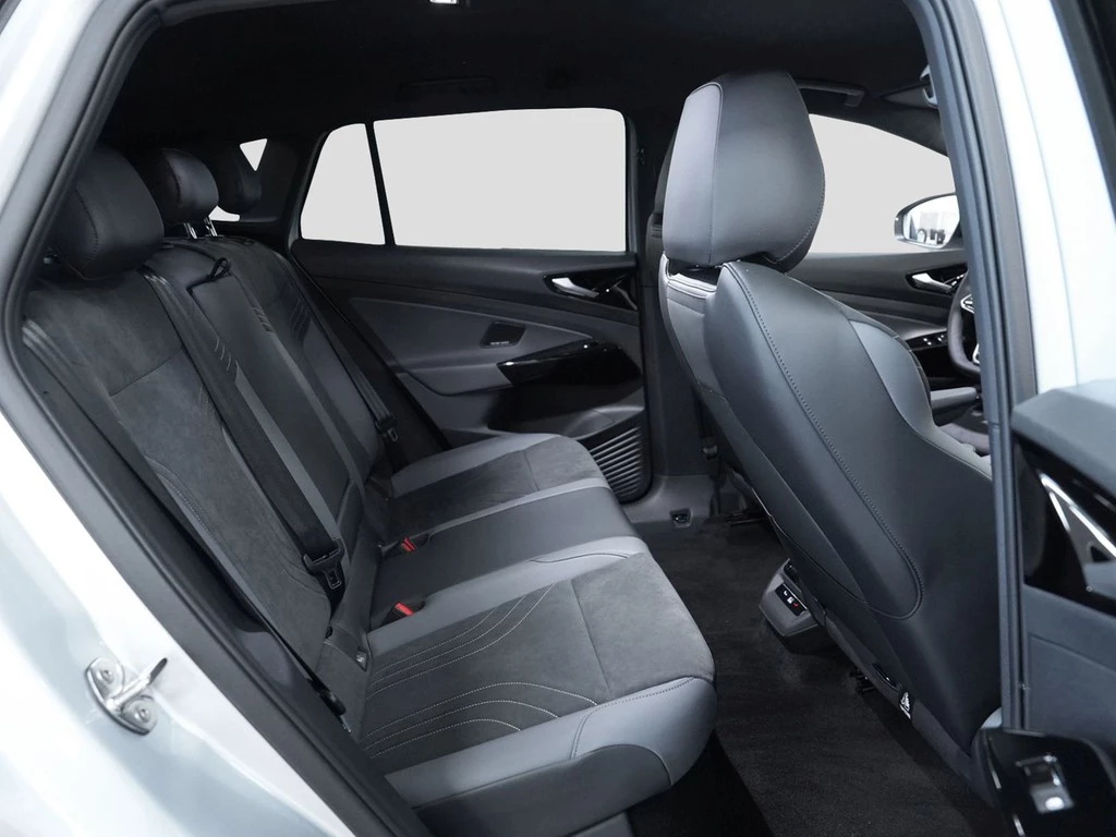 Volkswagen ID.4 77 kWh Autom. Pro AHK Wärmepumpe Tech-Paket