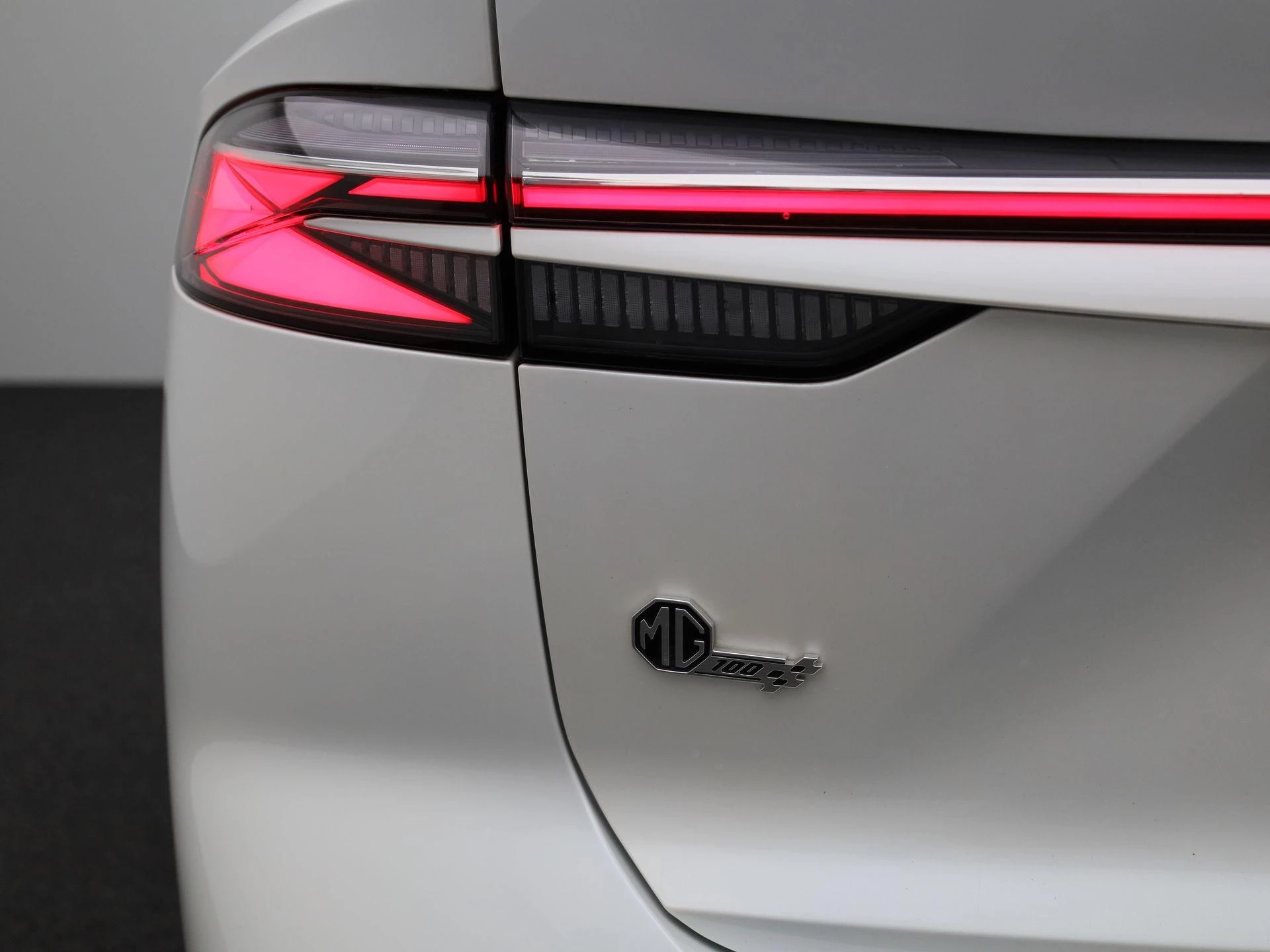 MG HS 1.5 Luxury PHEV