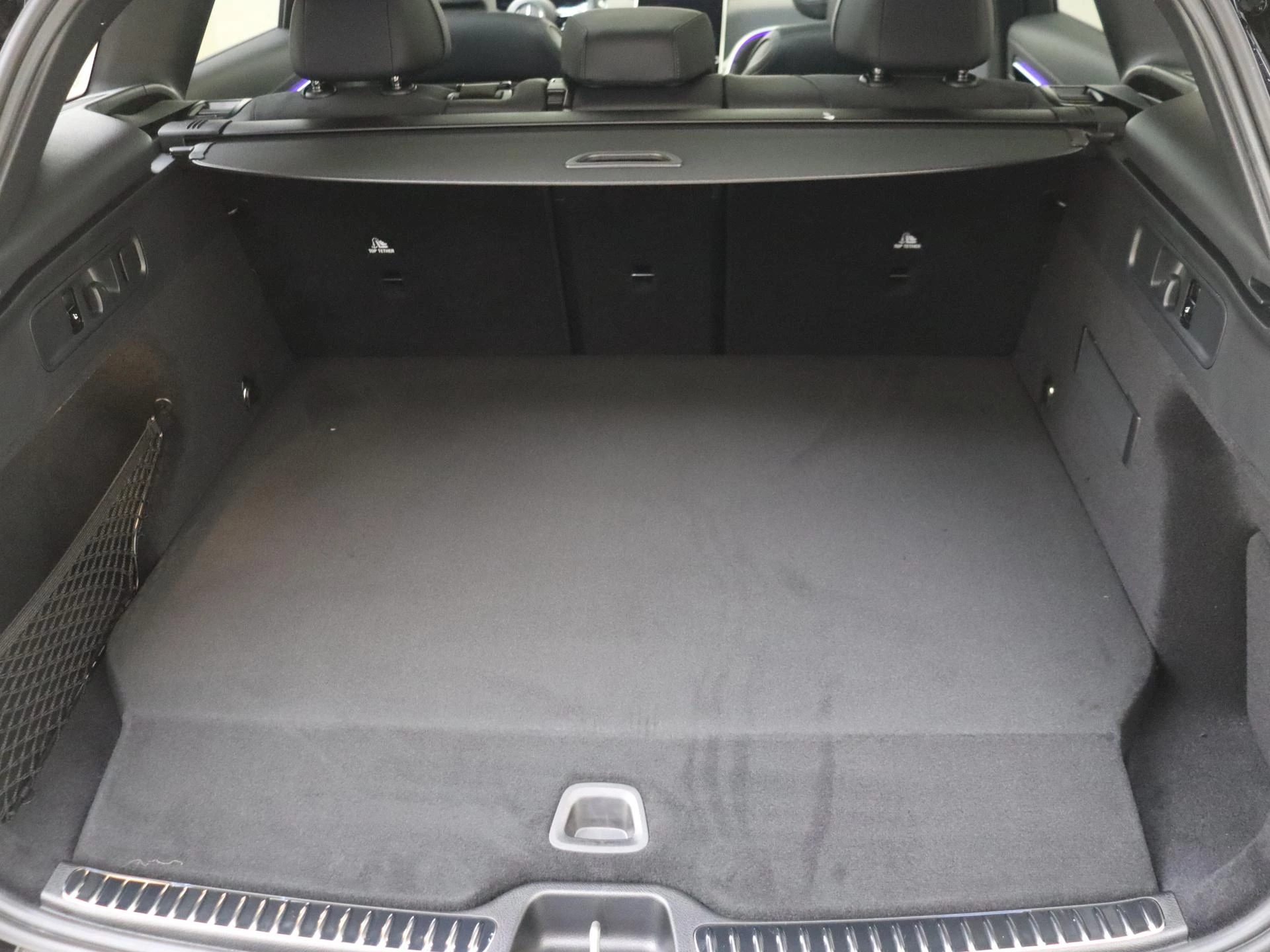 Mercedes-Benz-GLC-image-29