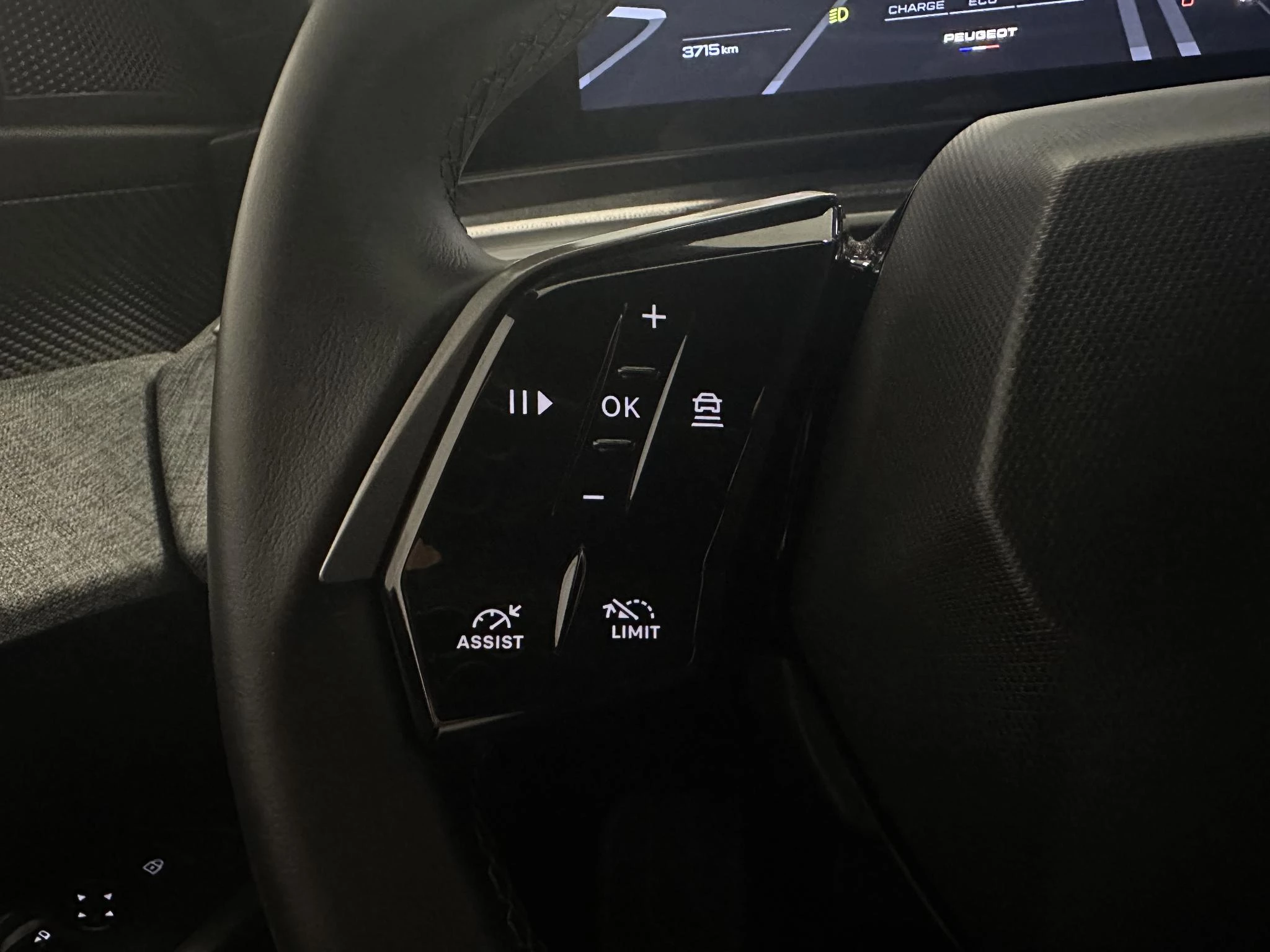 Peugeot 5008 1.2 Hybrid 136 Allure