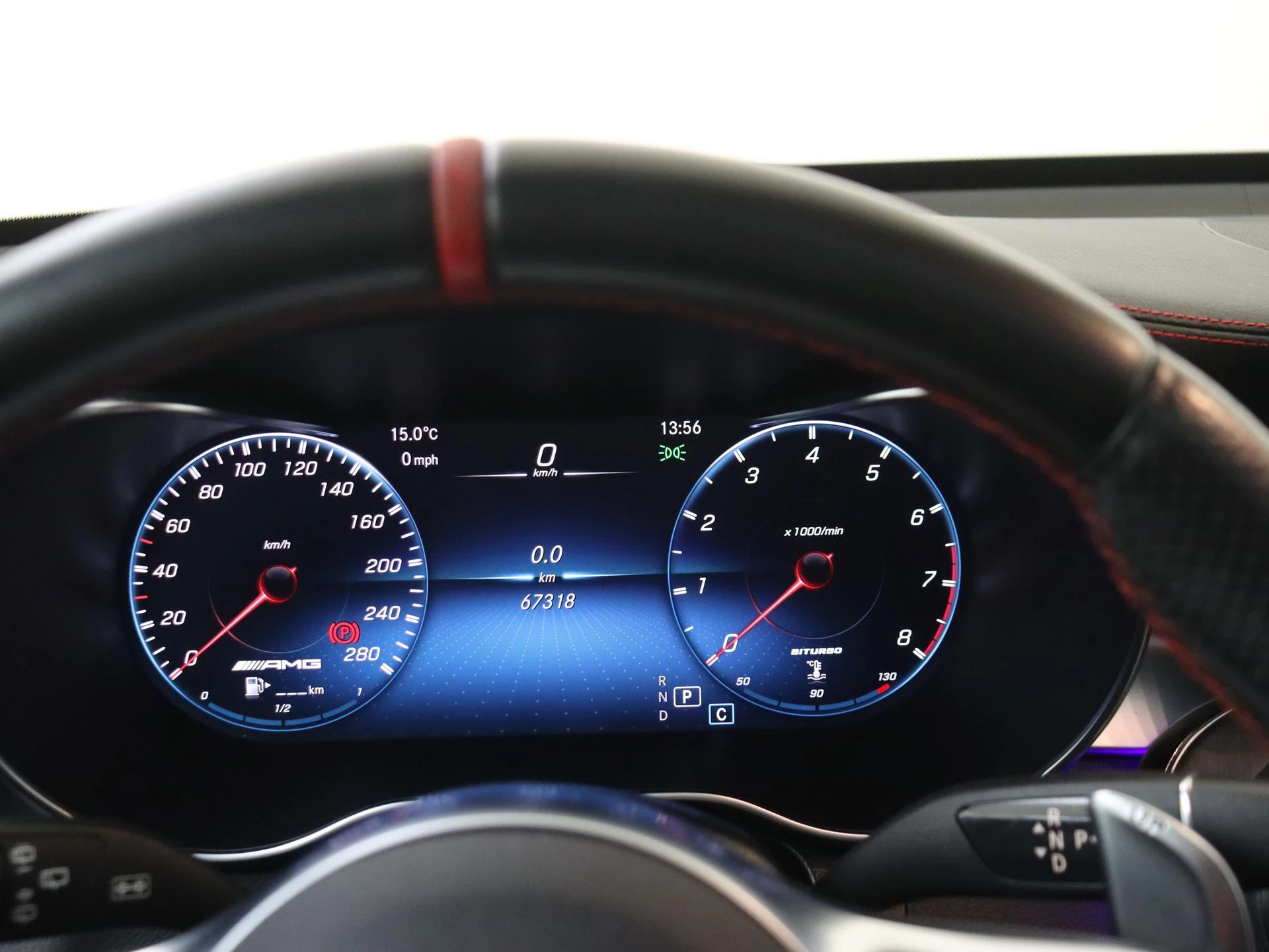 Mercedes-Benz-GLC-image-17