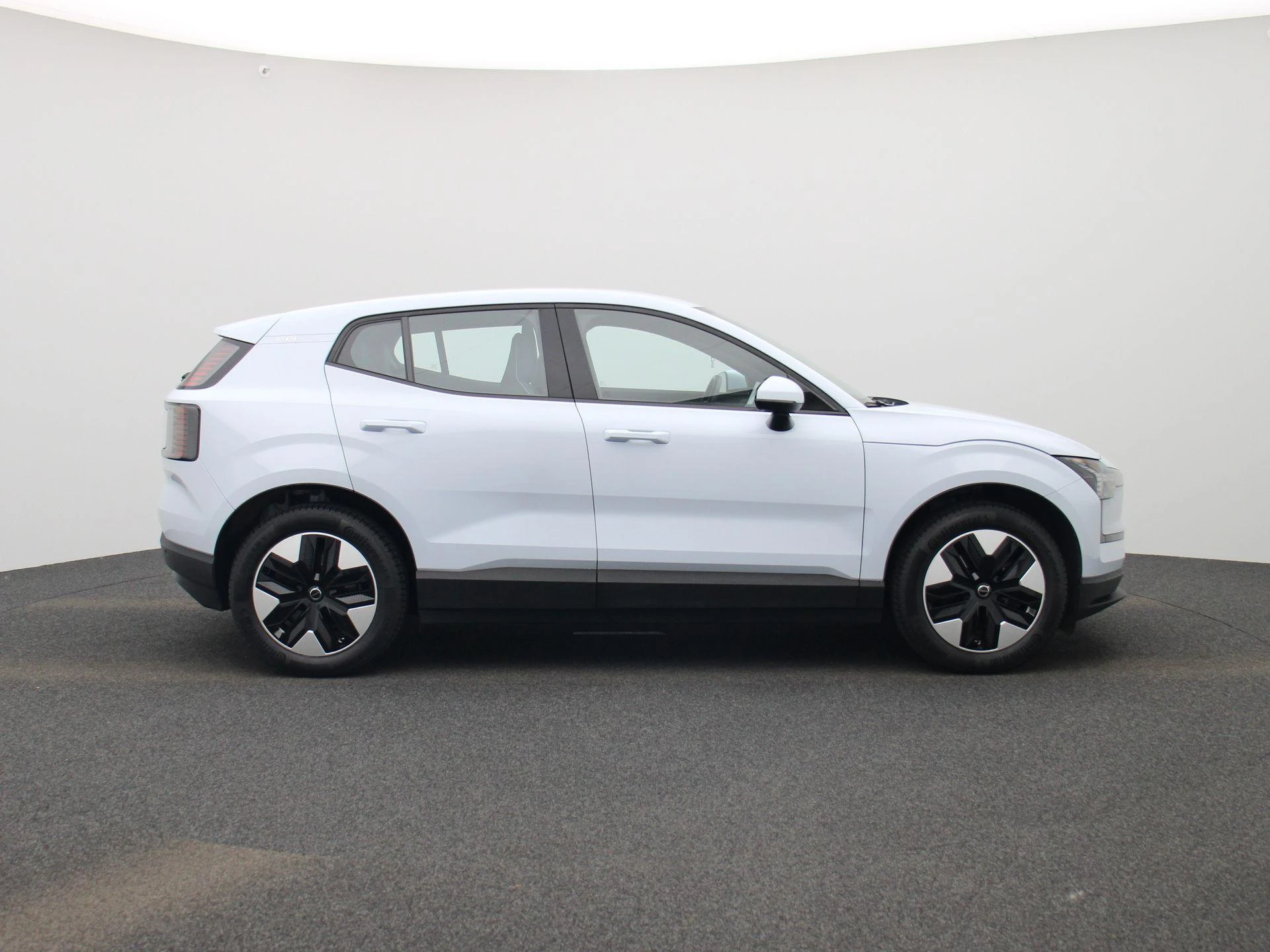 Volvo EX30 Single Motor Extended Range Core