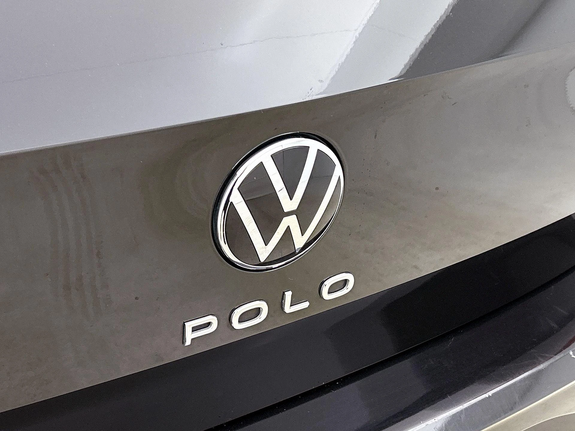 Volkswagen-Polo-image-12