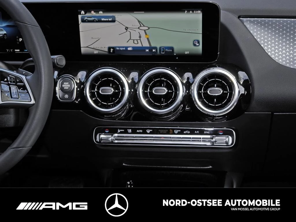Mercedes-Benz-GLA-image-8