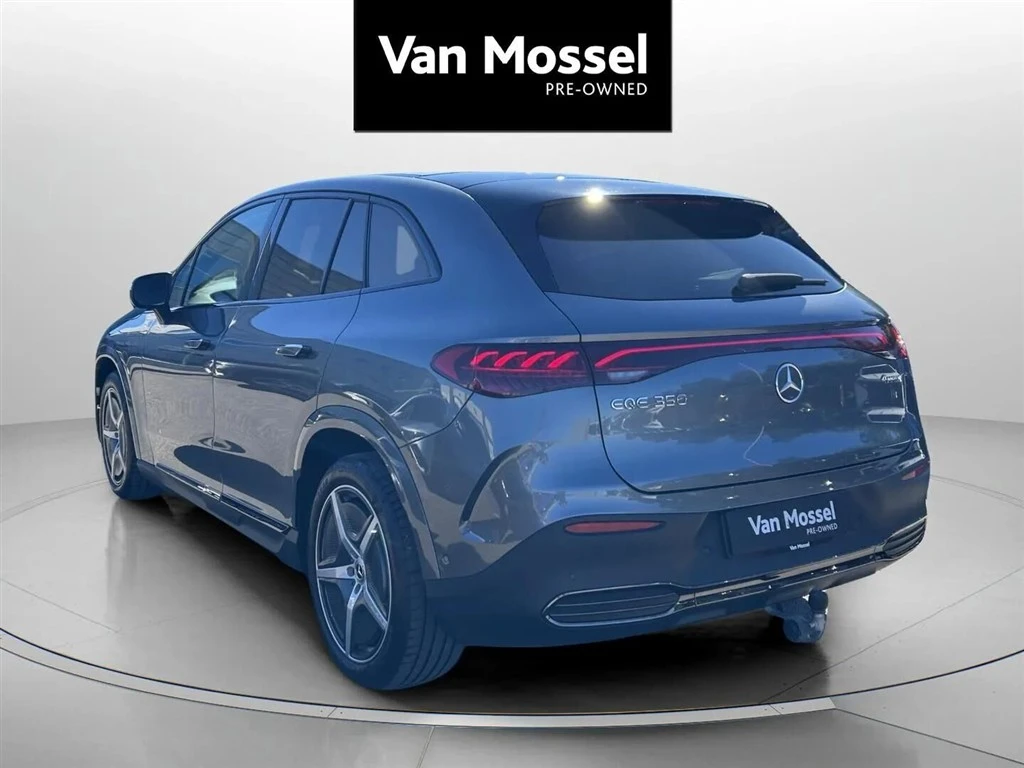 Mercedes-Benz-EQE-image-6