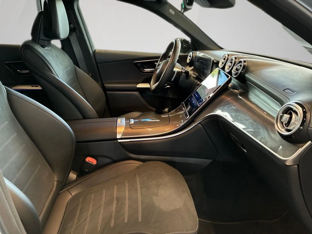 Mercedes-Benz-GLC 300 d-image-15