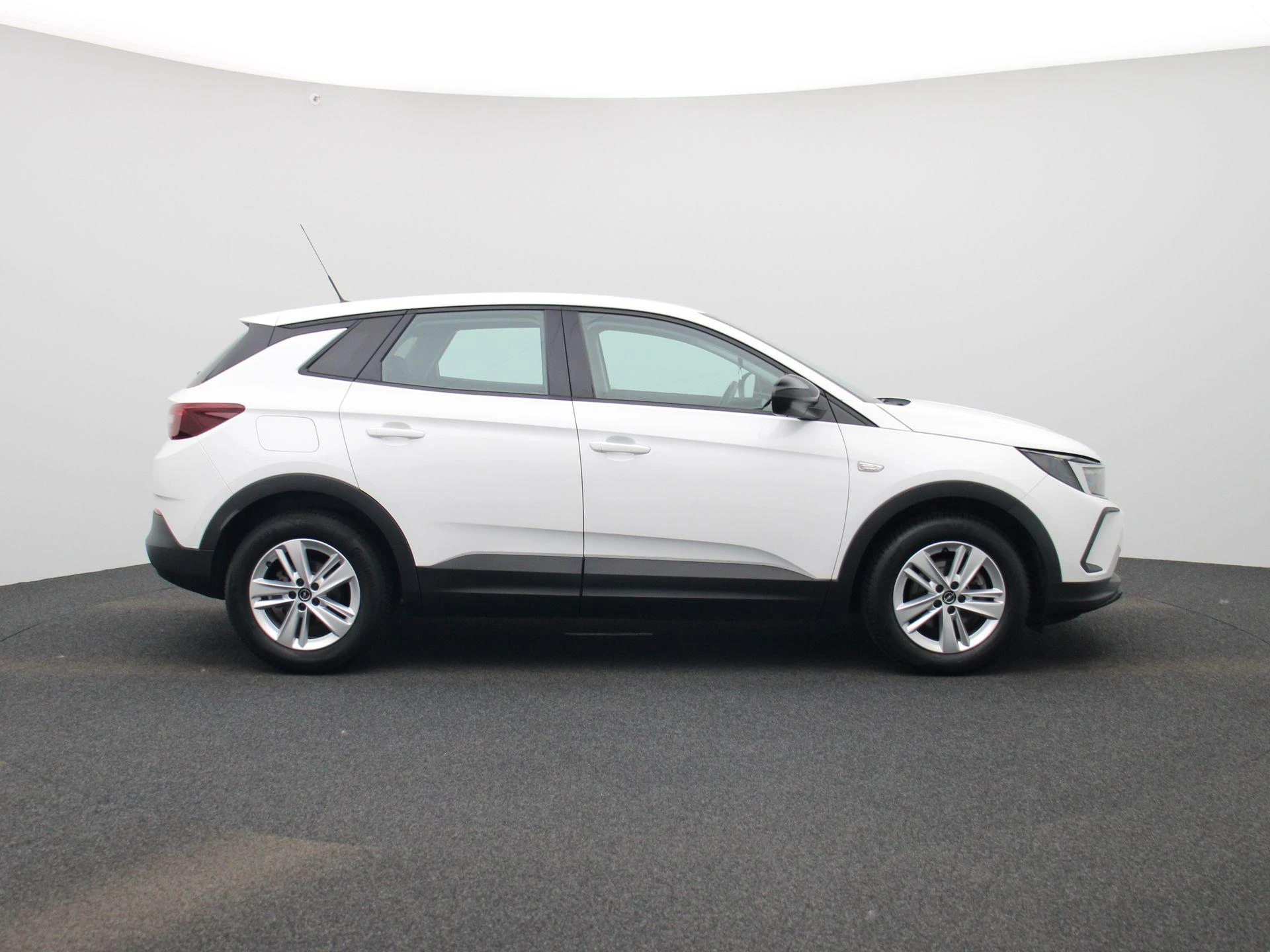 Opel-Grandland-image-5