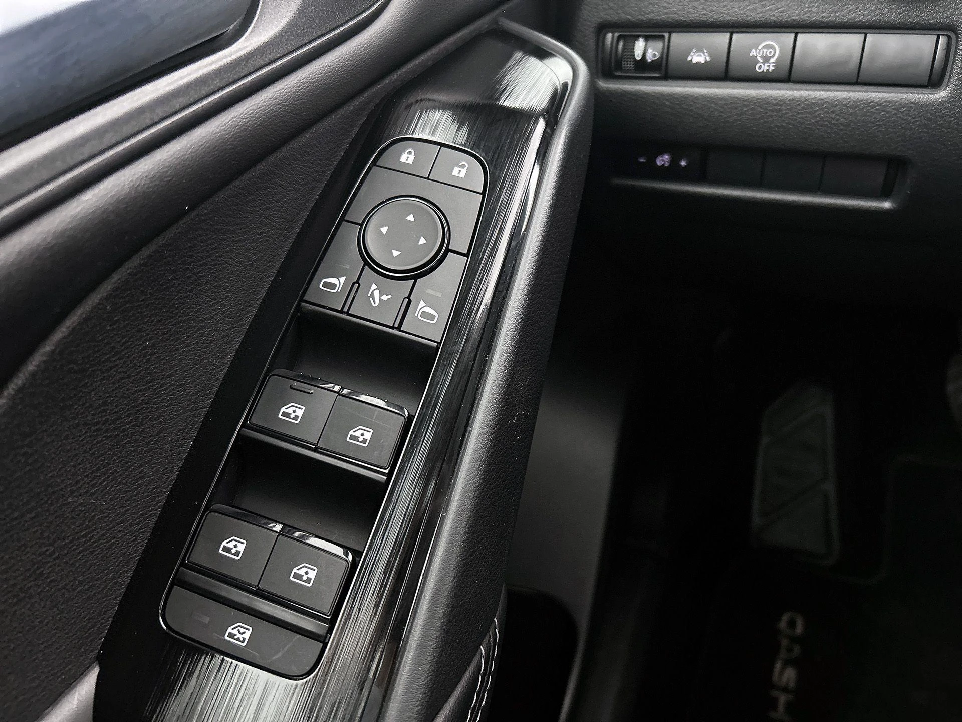 Nissan-QASHQAI-image-32