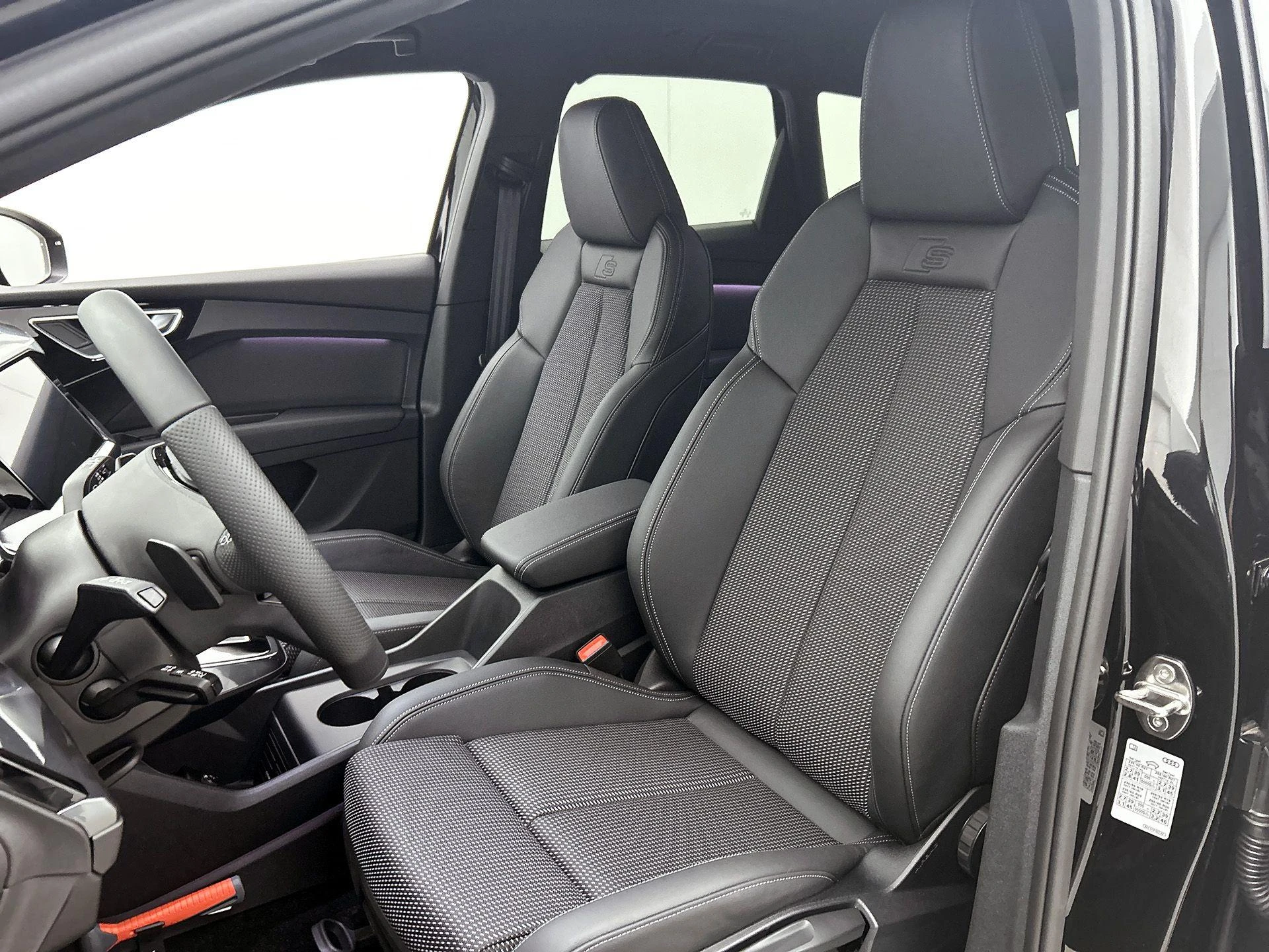 Audi-Q4 e-tron-image-41