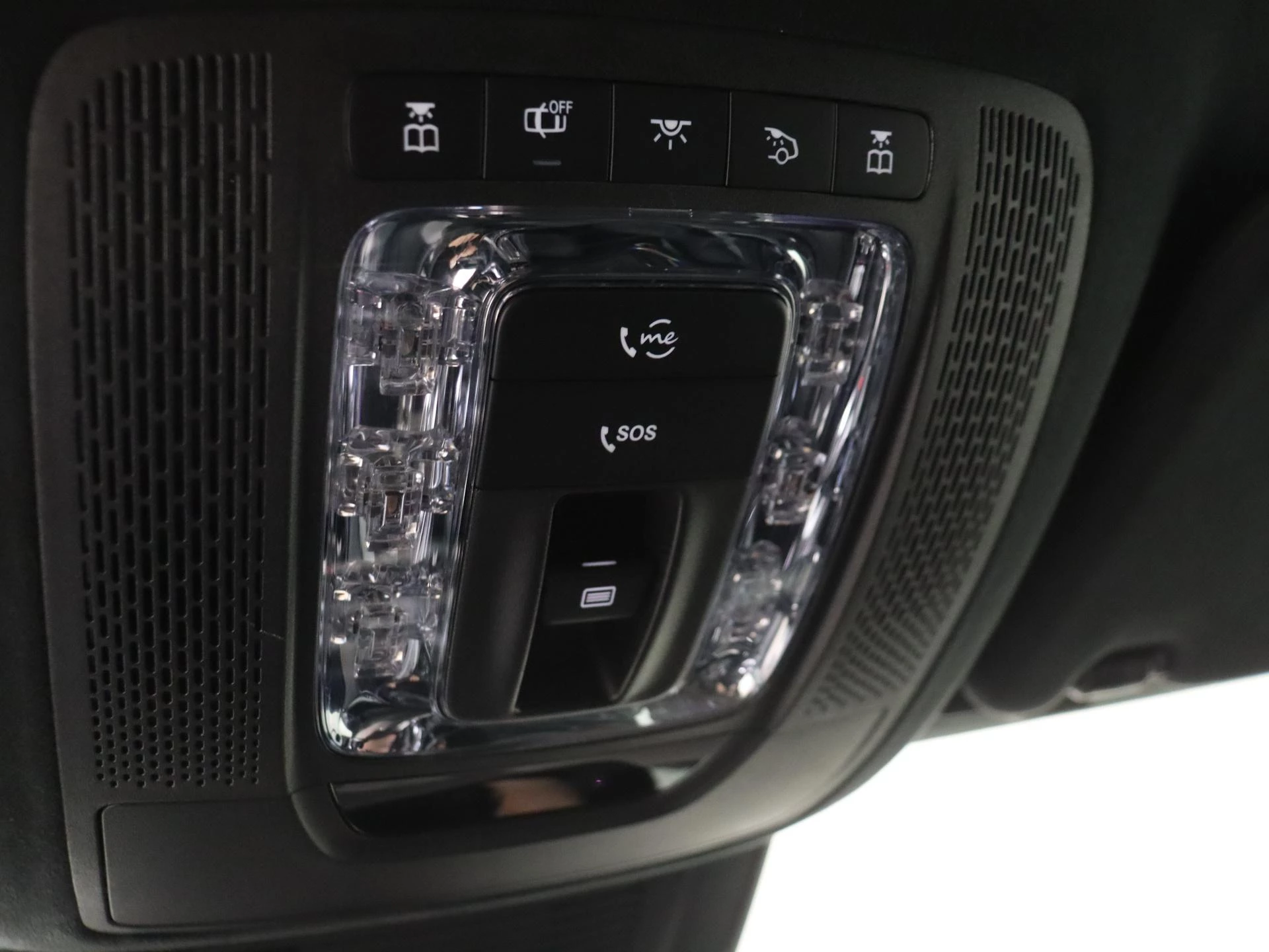 Mercedes-Benz-GLE-image-32