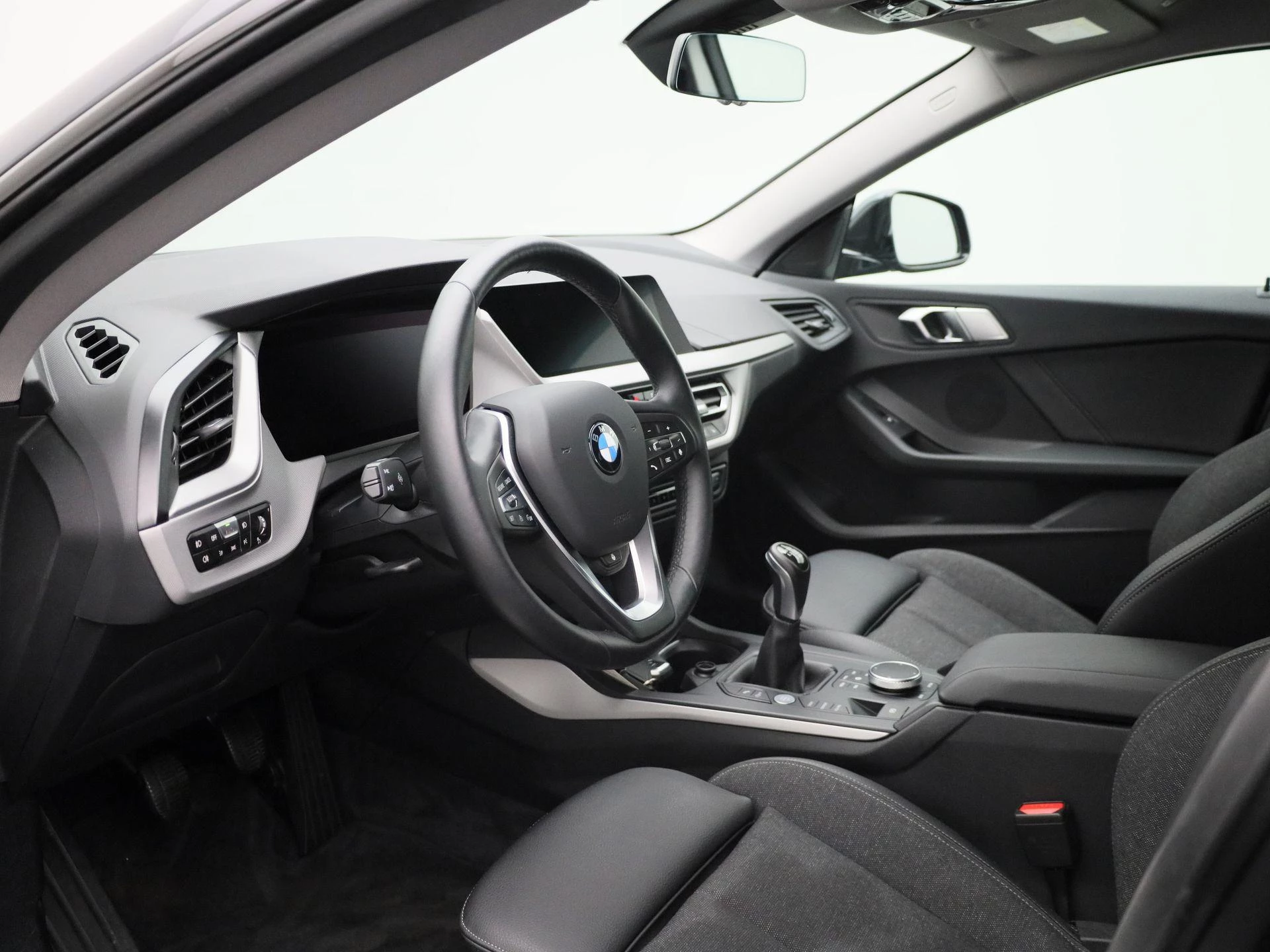 BMW-2 Serie-image-30