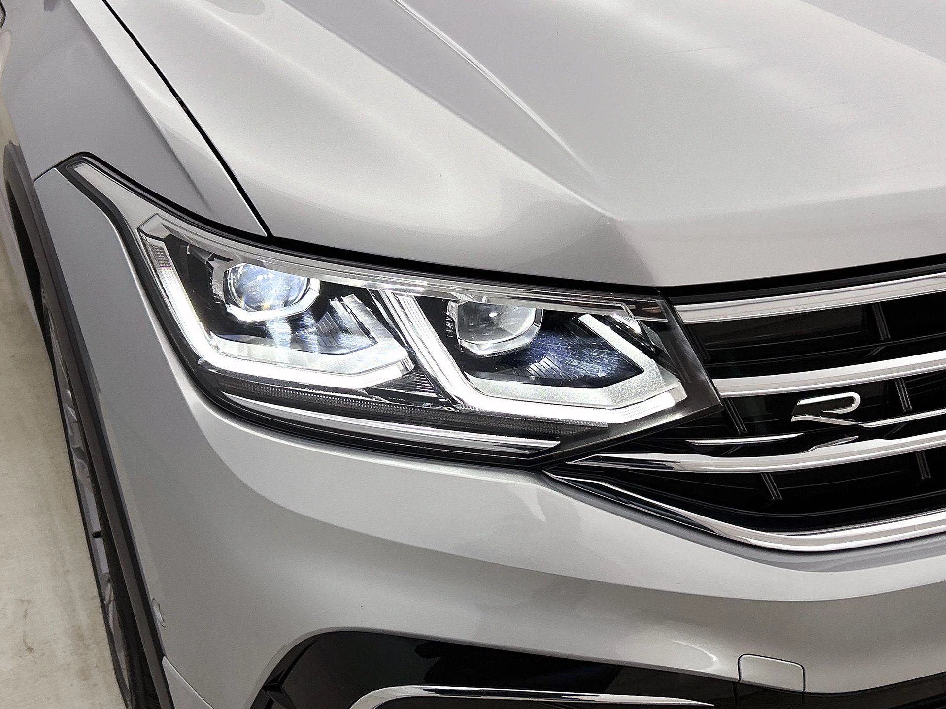 Volkswagen-Tiguan-image-13