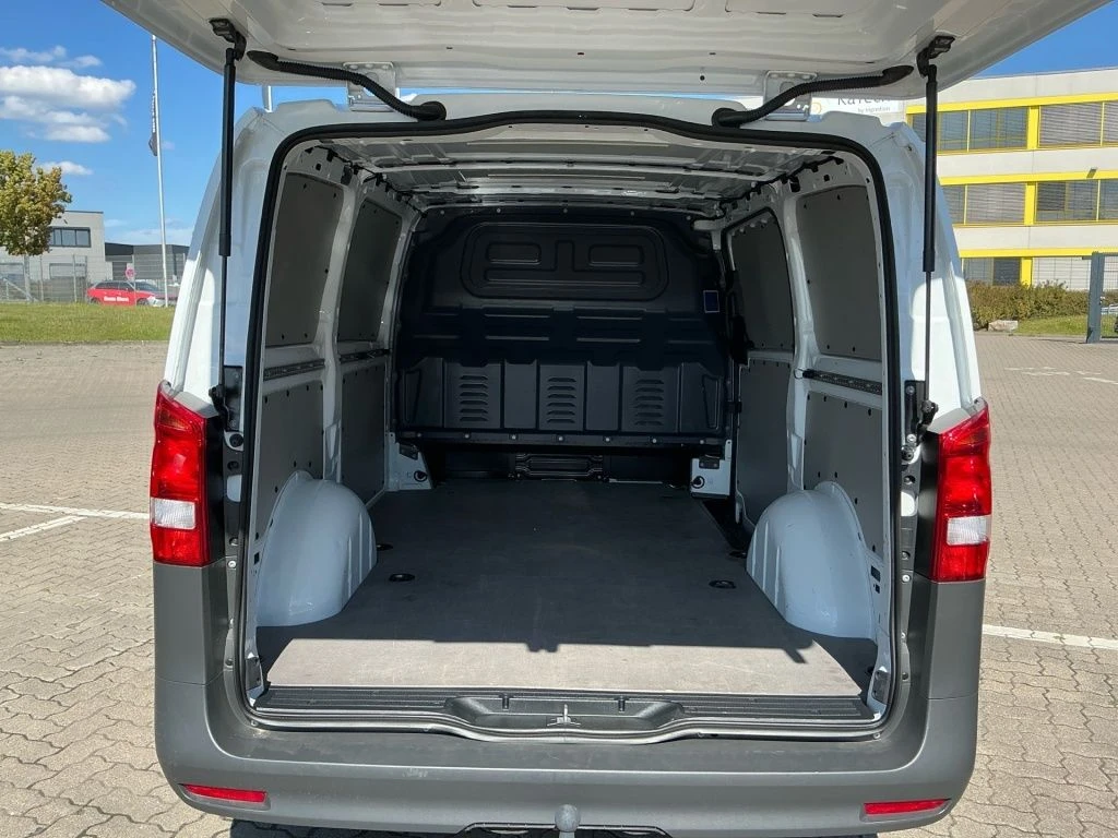 Mercedes-Benz-Vito 116-image-9