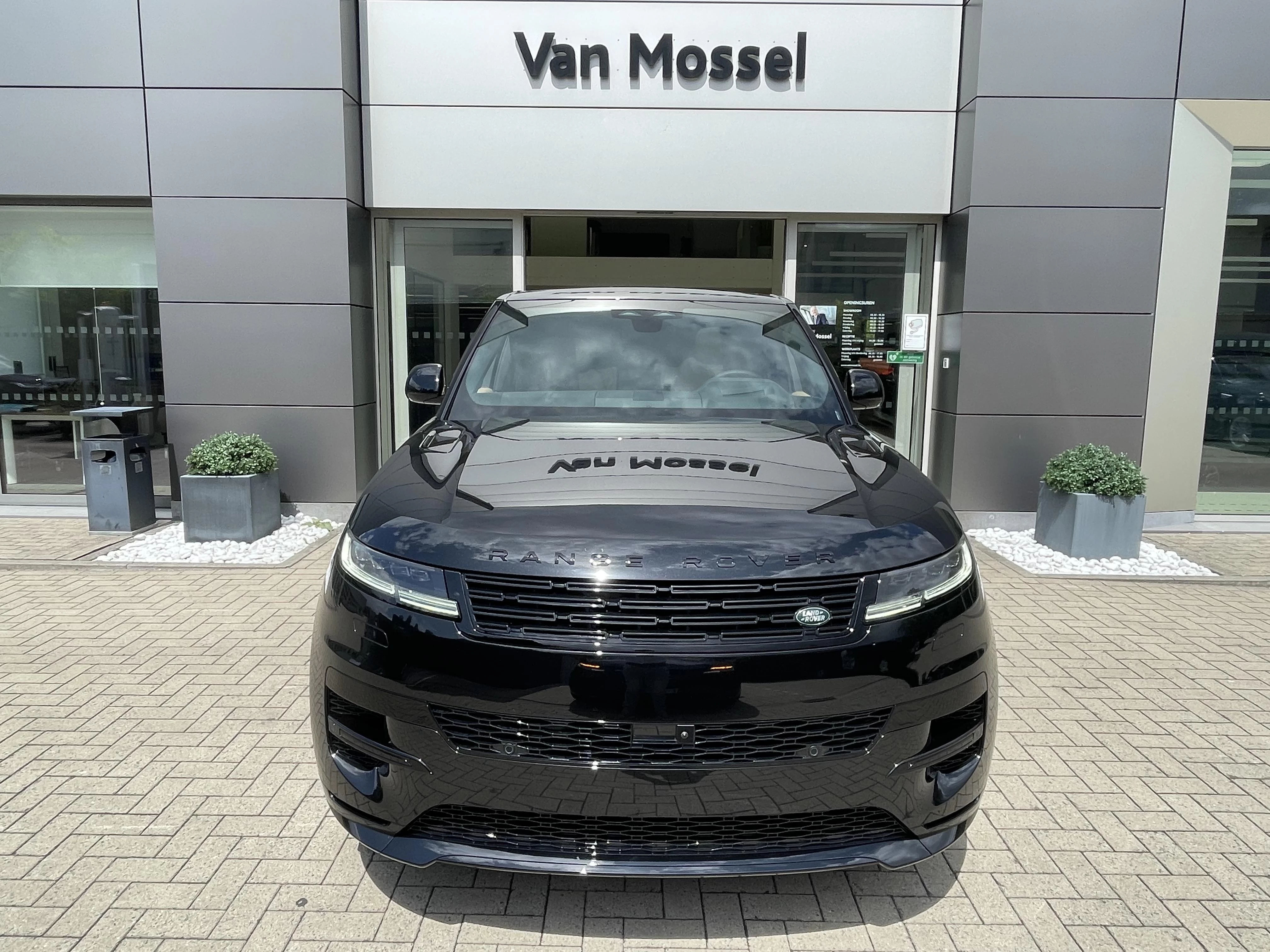 Land Rover-Range Rover Sport-image-4