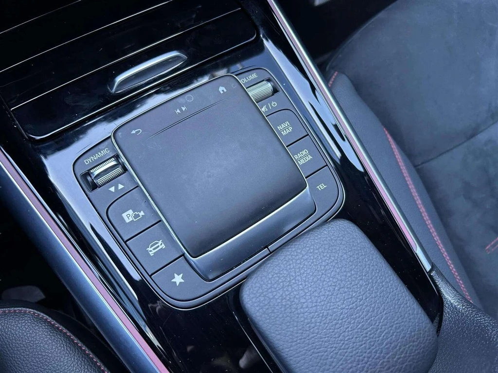 Mercedes-Benz-EQA-image-13