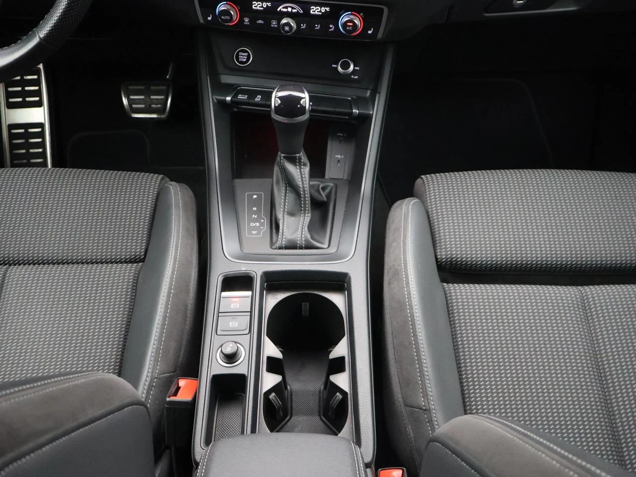Audi-Q3-image-16
