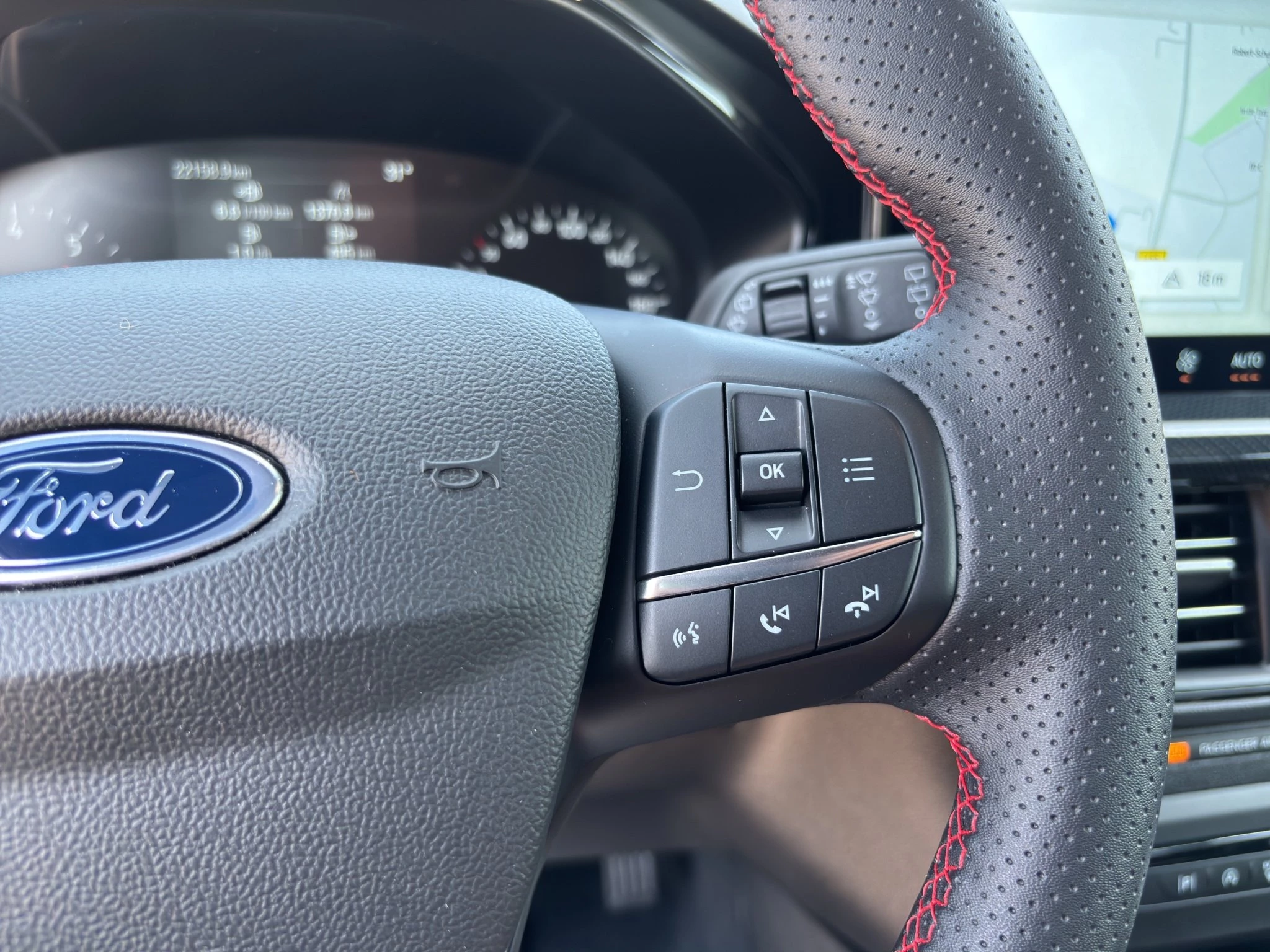 Ford Focus ST-Line Turnier Aut.*ACC*KAM*NAVI*LED*WINTER-PKT.