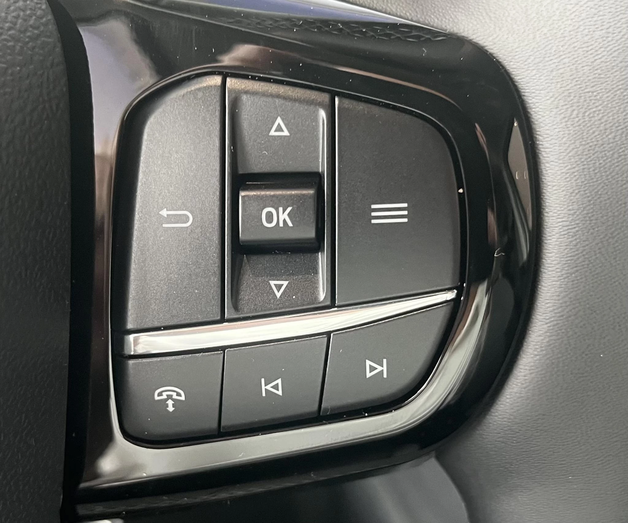 Ford-E-Transit-image-12