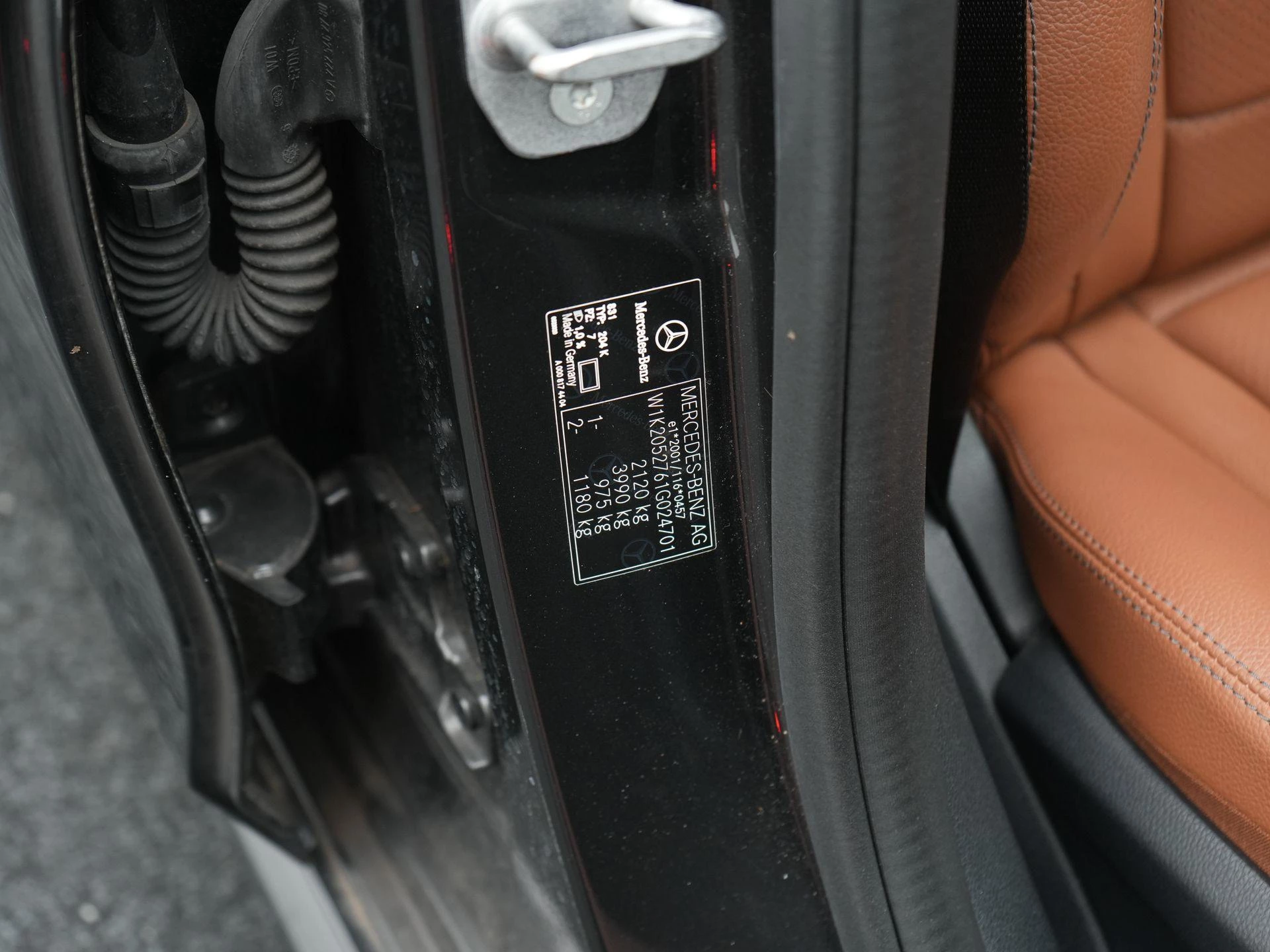 Mercedes-Benz-C-Klasse-image-42