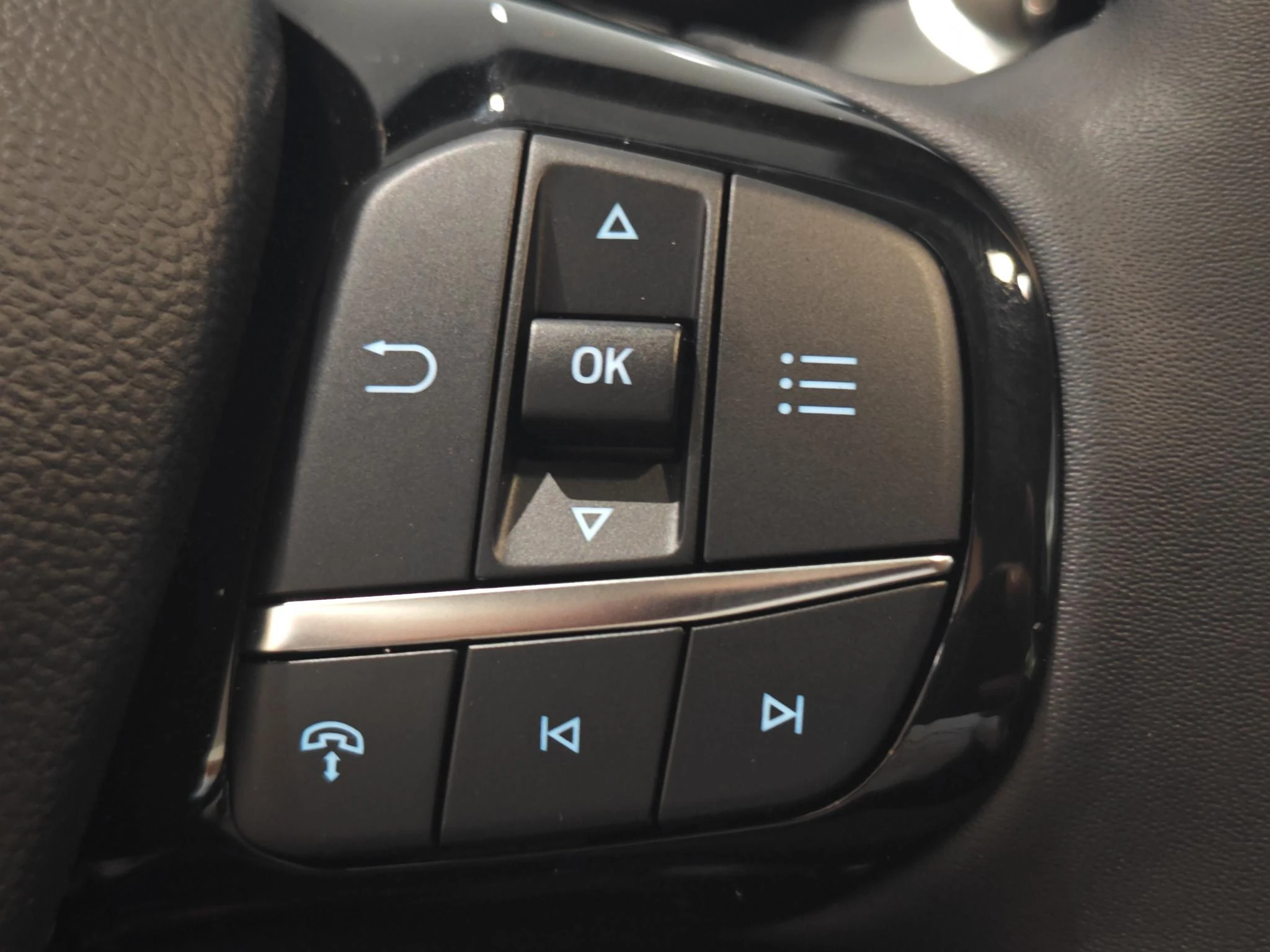 Ford-Kuga-image-13