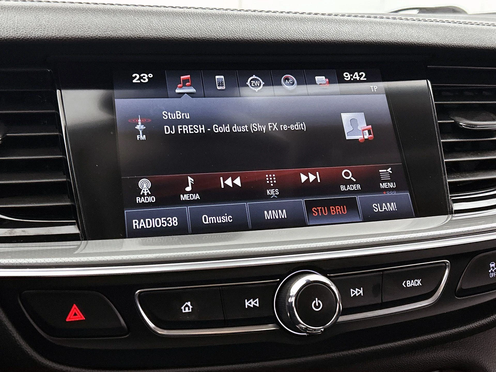 Opel-Insignia-image-19