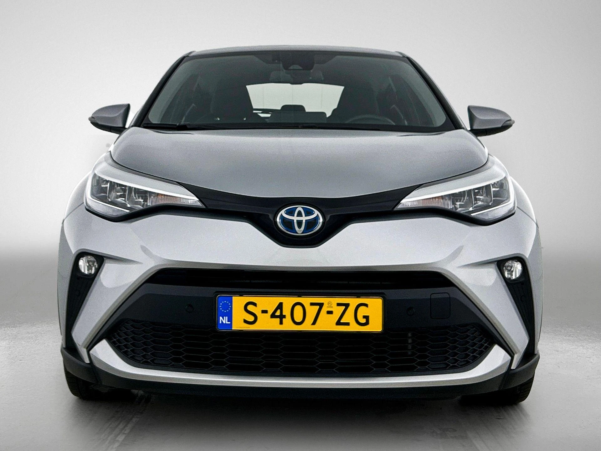 Toyota-C-HR-image-4