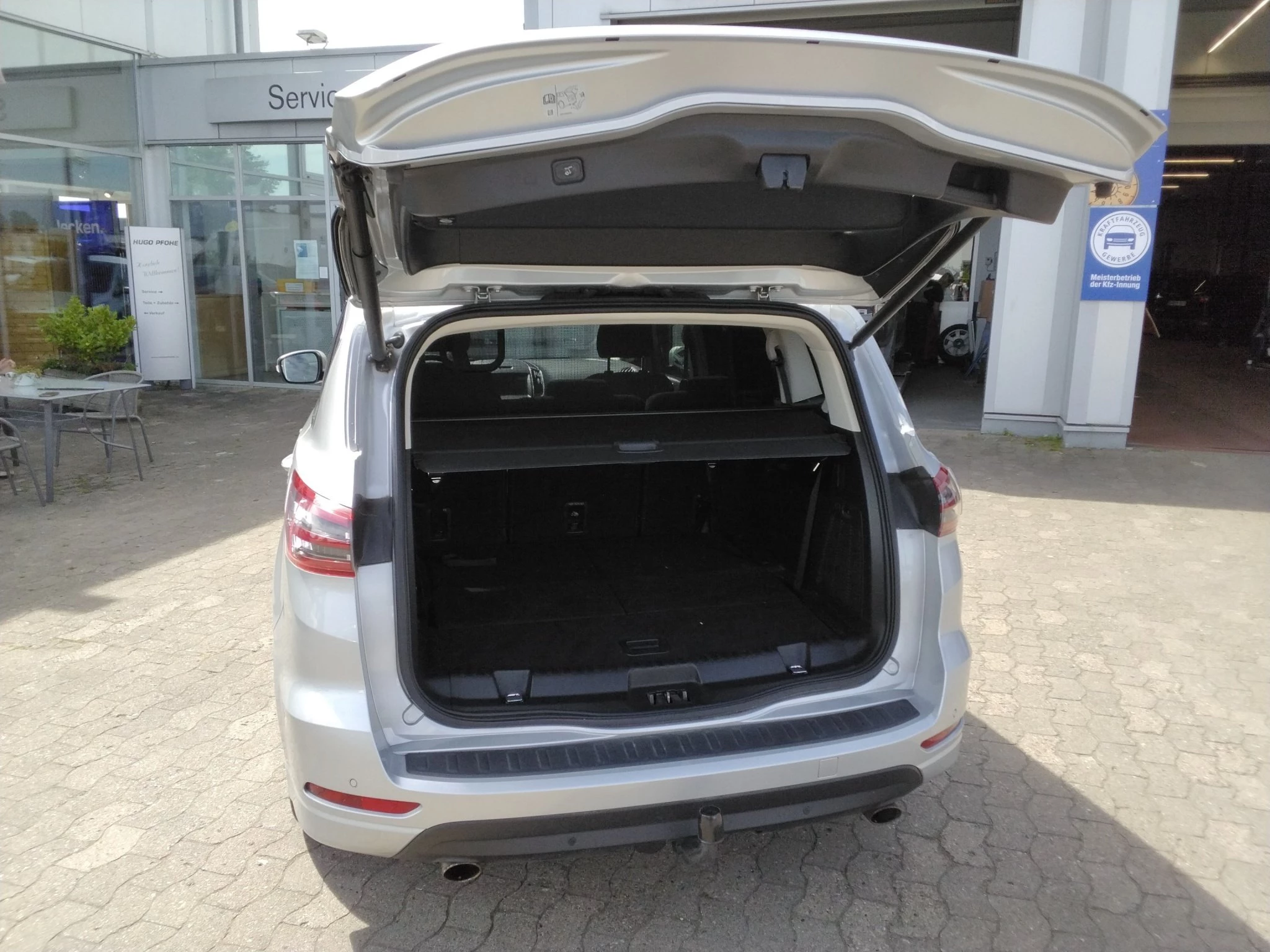 Ford S-Max Titanium 7-Sitzer