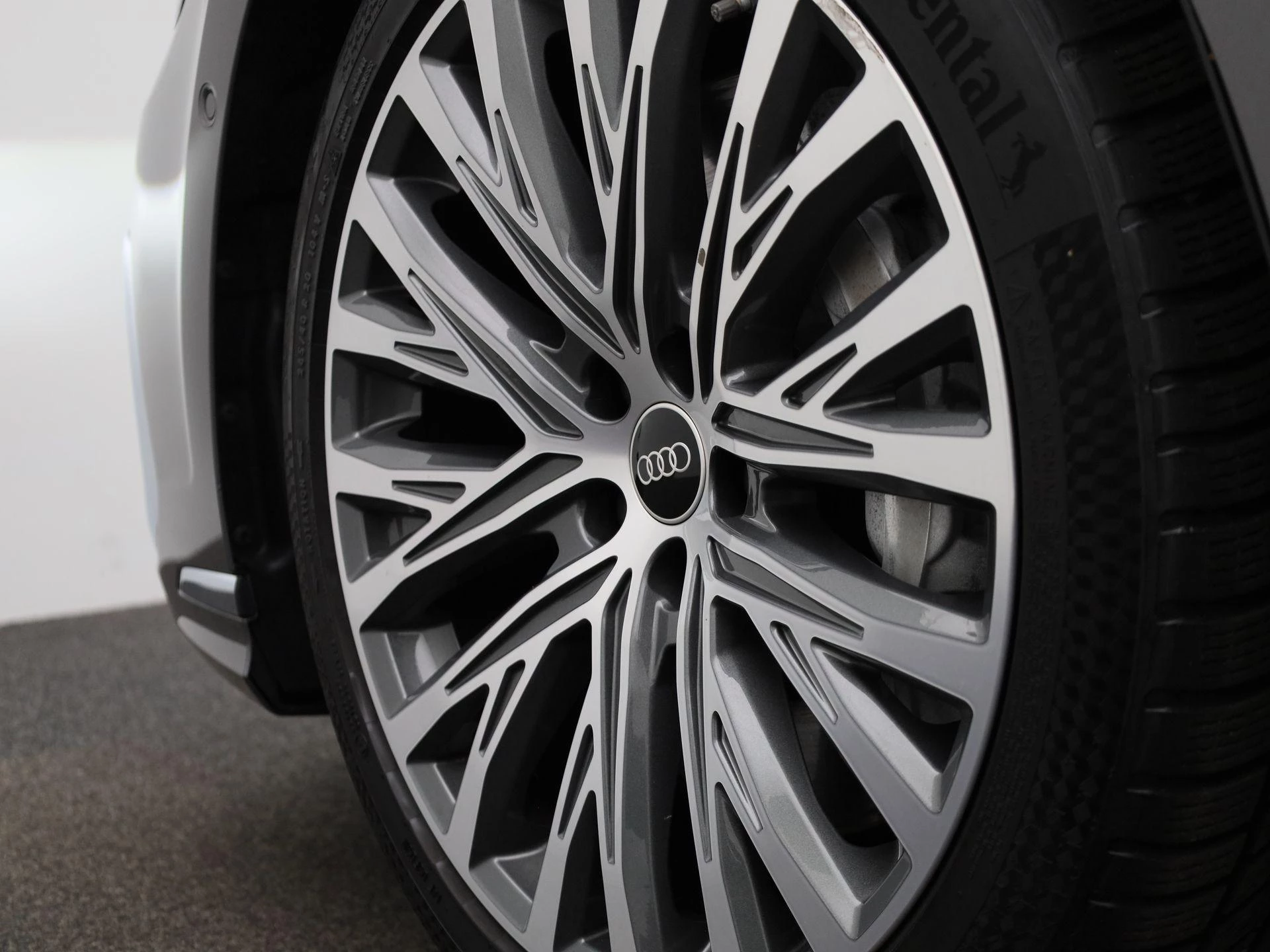 Audi A8 60 TFSI e quattro