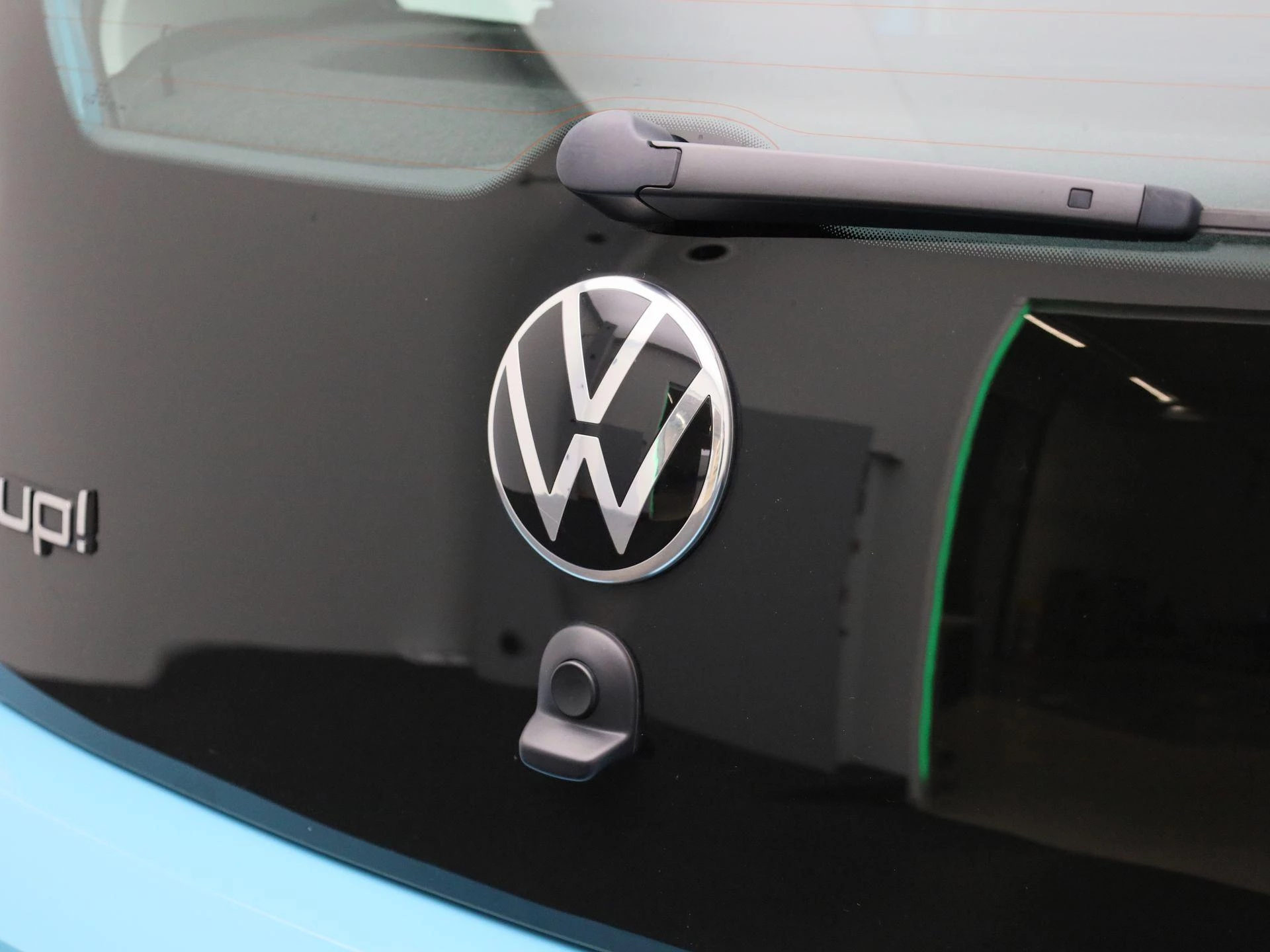 Volkswagen-up!-image-29