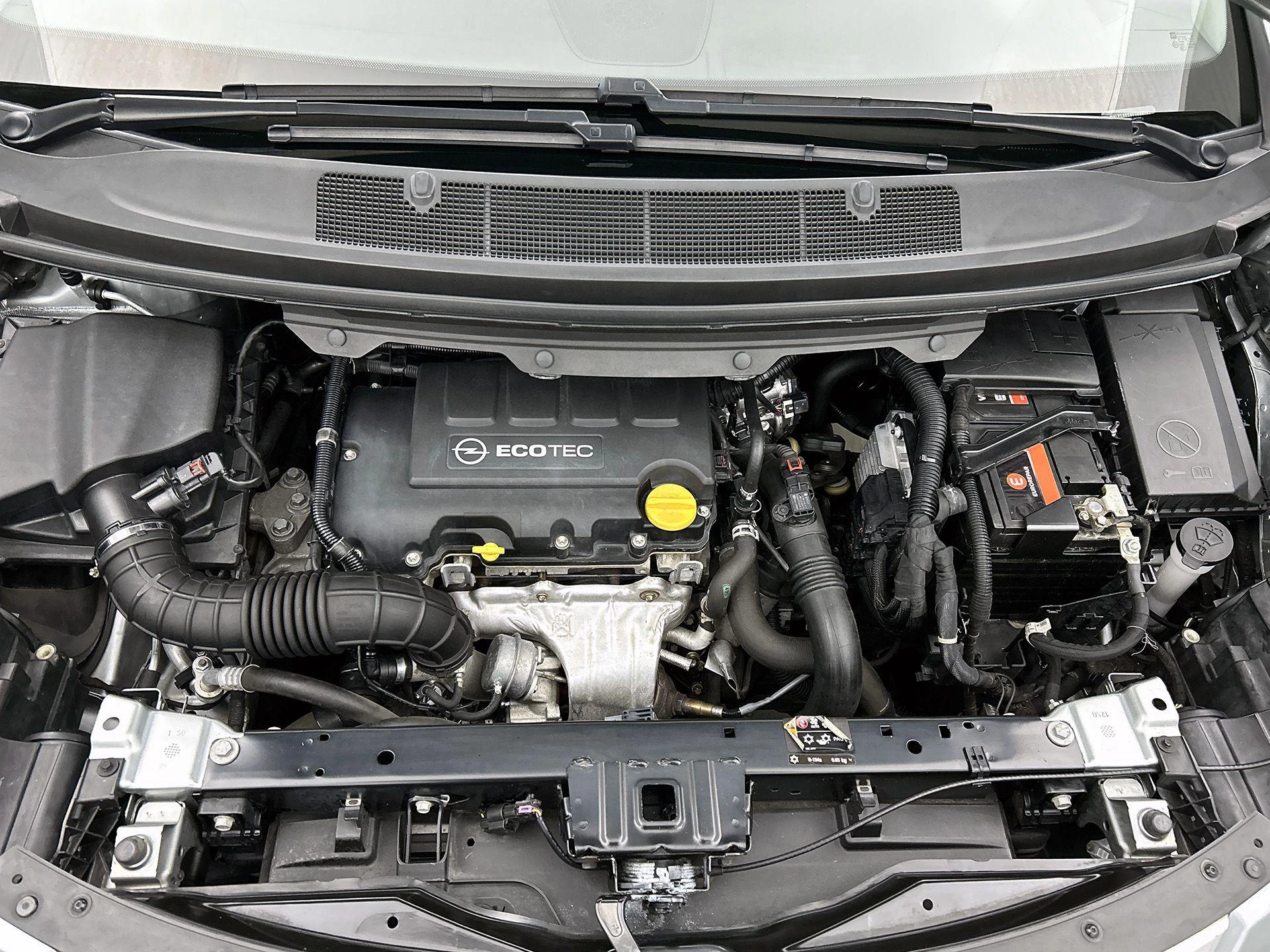 Opel-Zafira Tourer-image-27