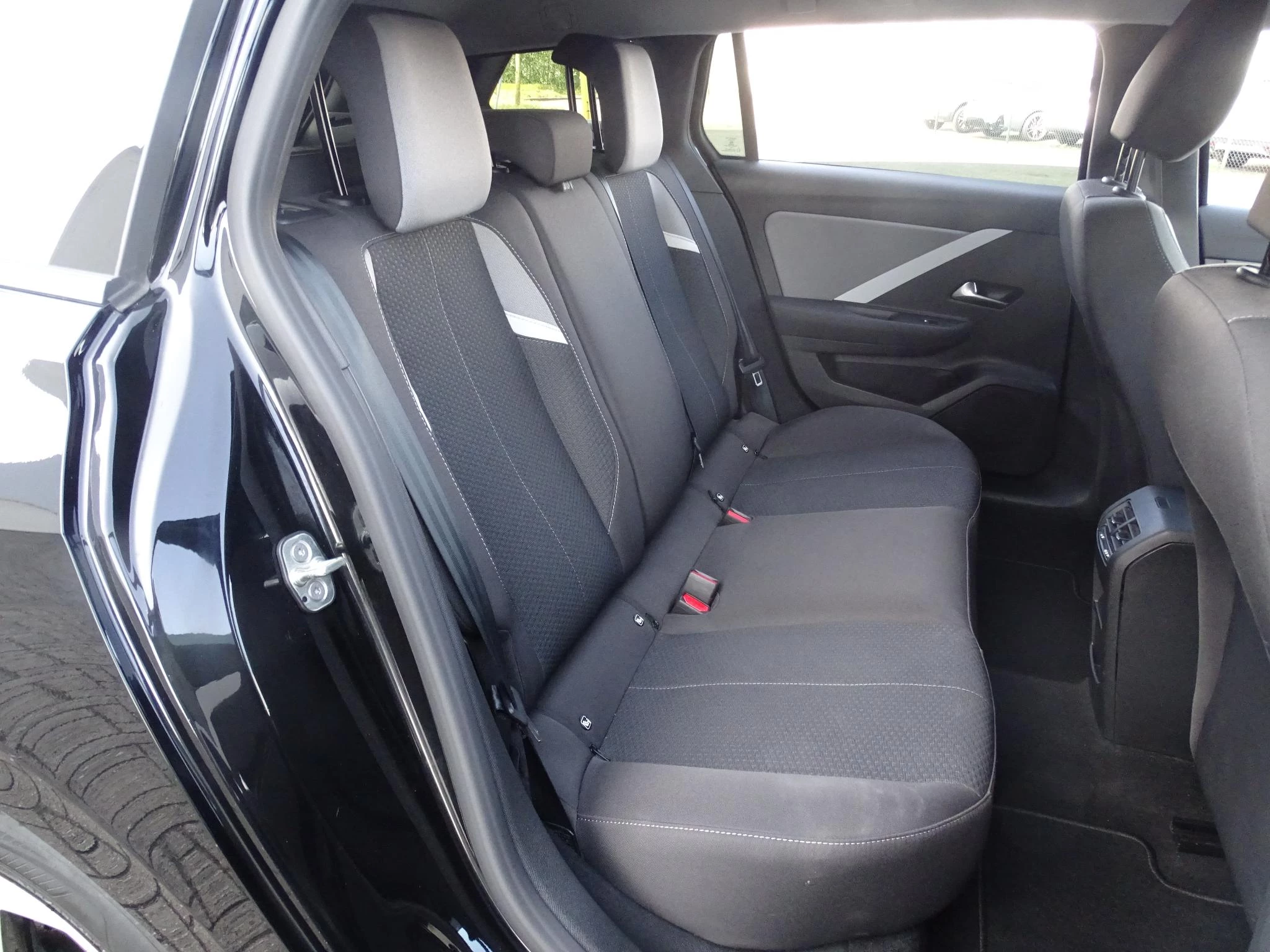 Opel Astra Sports Tourer 1.2T Edition