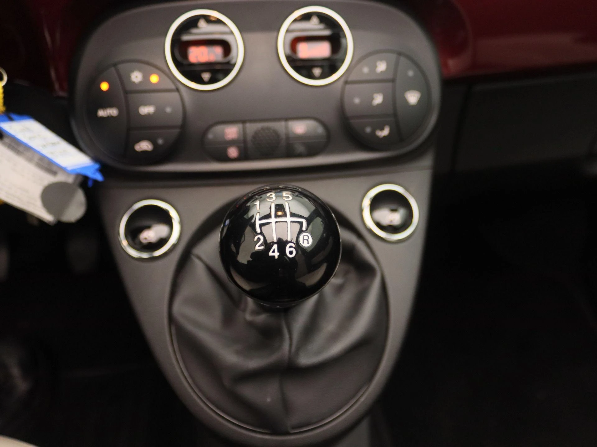 Fiat-500C-image-11