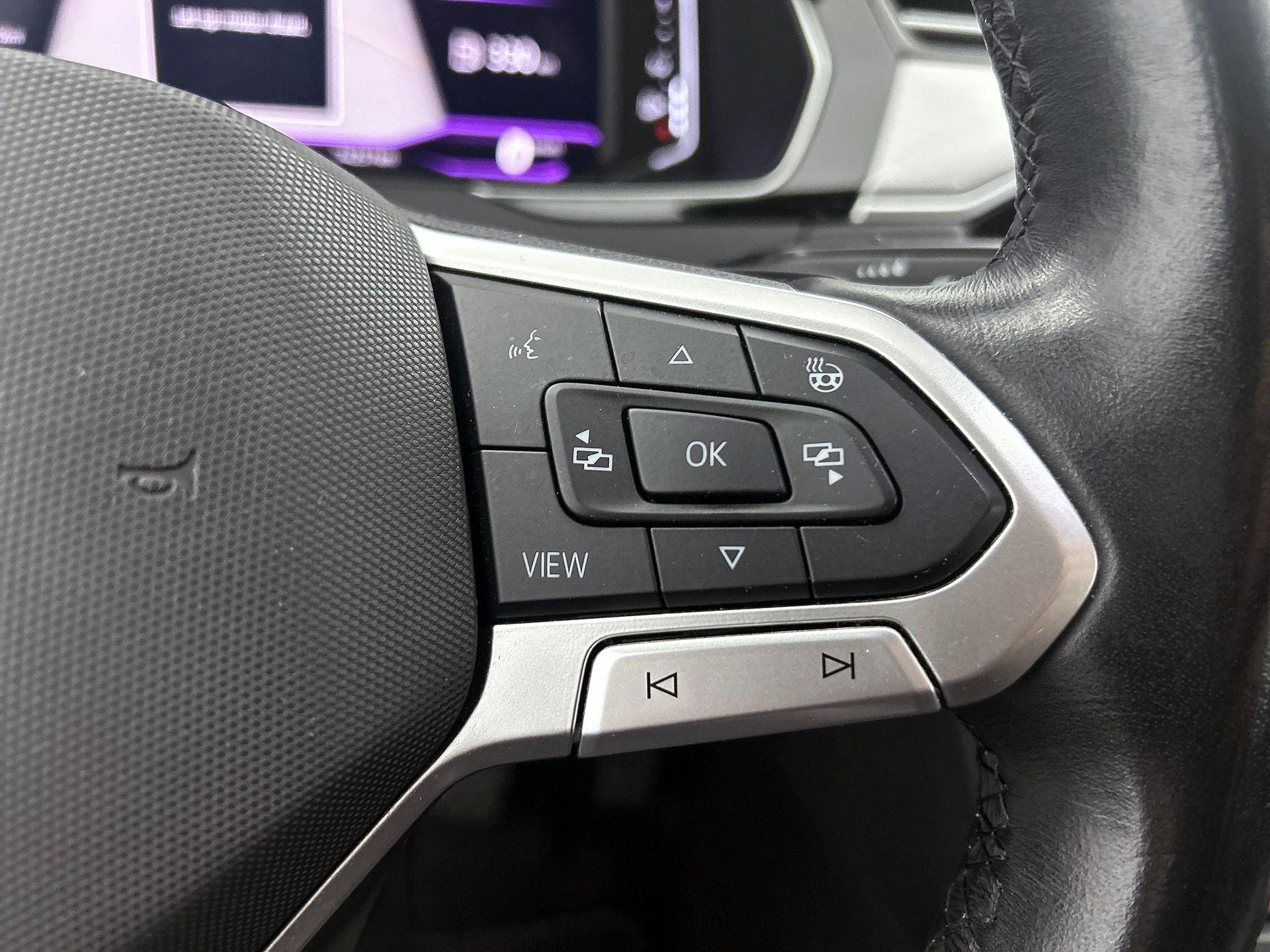 Volkswagen-Passat-image-5