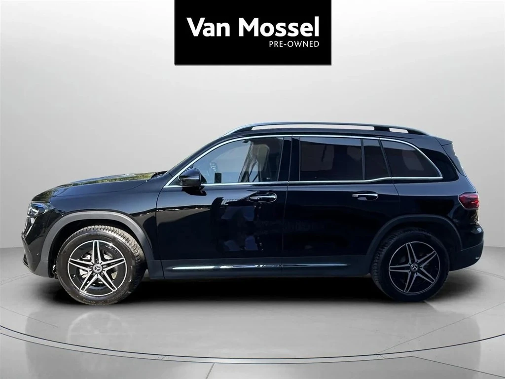 Mercedes-Benz-EQB-image-8