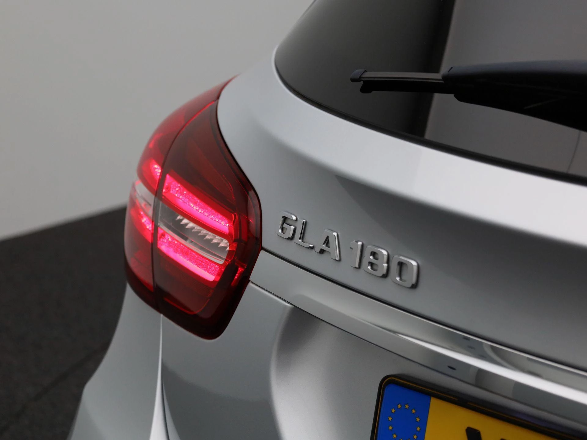 Mercedes-Benz-GLA-image-46