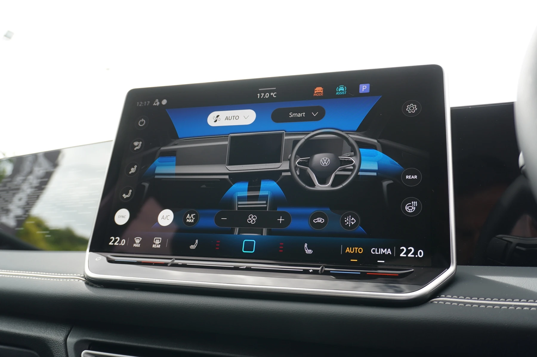 Volkswagen-Tiguan-image-27