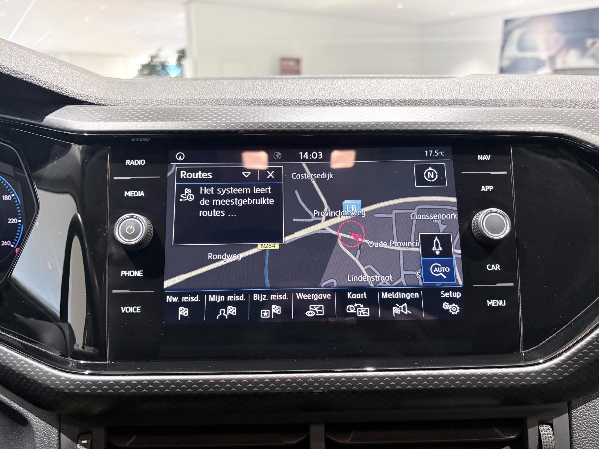 Volkswagen-T-Cross-image-27