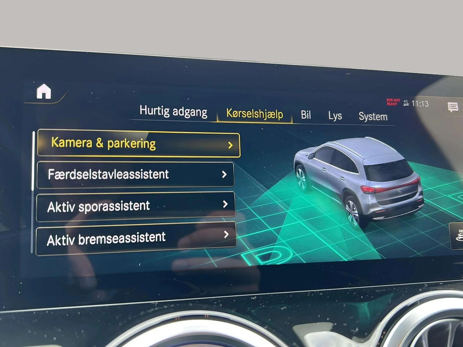 Mercedes-Benz-EQA-image-16