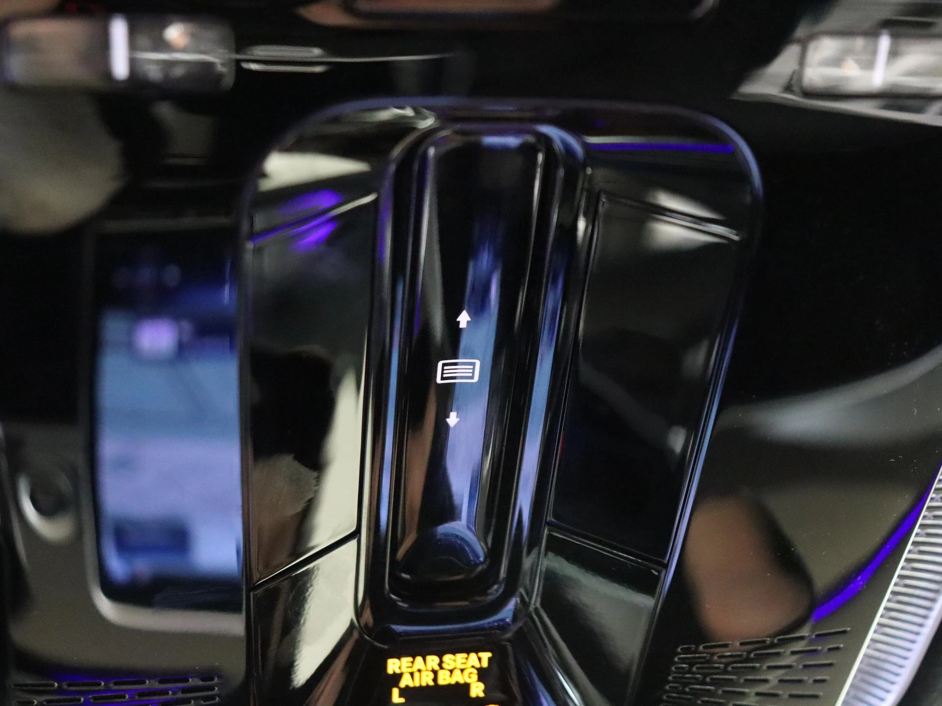 Mercedes-Benz-S-Klasse-image-24